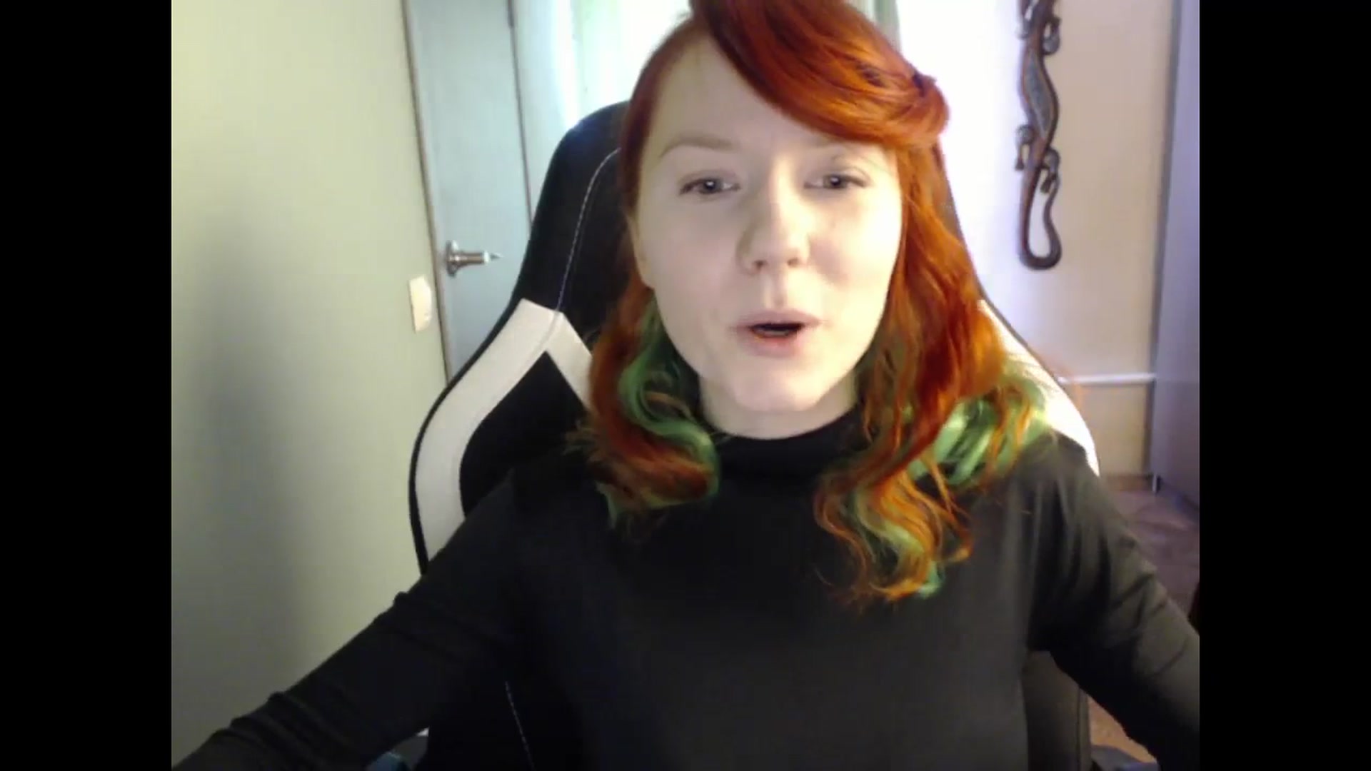 Gallery image thumbnail from NikiFoks18's myfreecams stream on, 03/04/2024, 10:09 image 10 of 20
