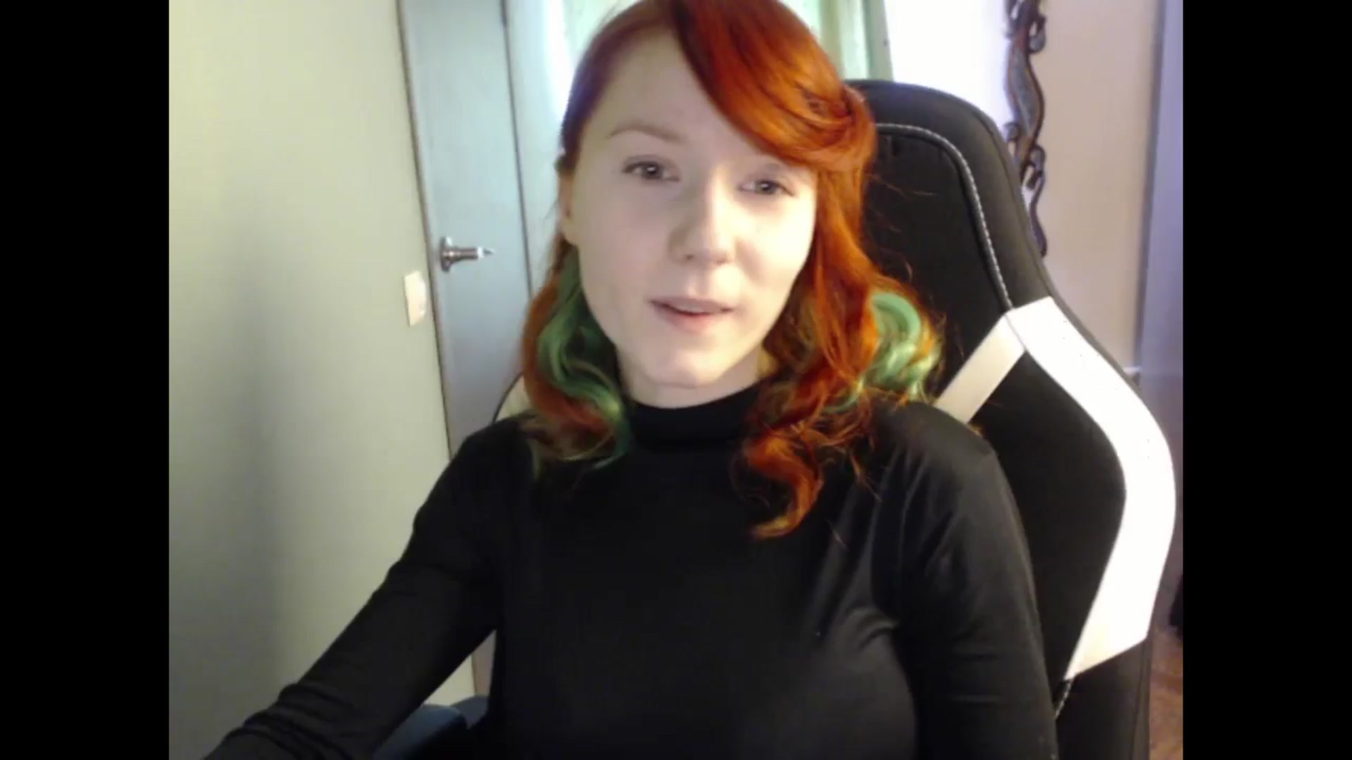 Gallery image thumbnail from NikiFoks18's myfreecams stream on, 03/04/2024, 10:09 image 15 of 20