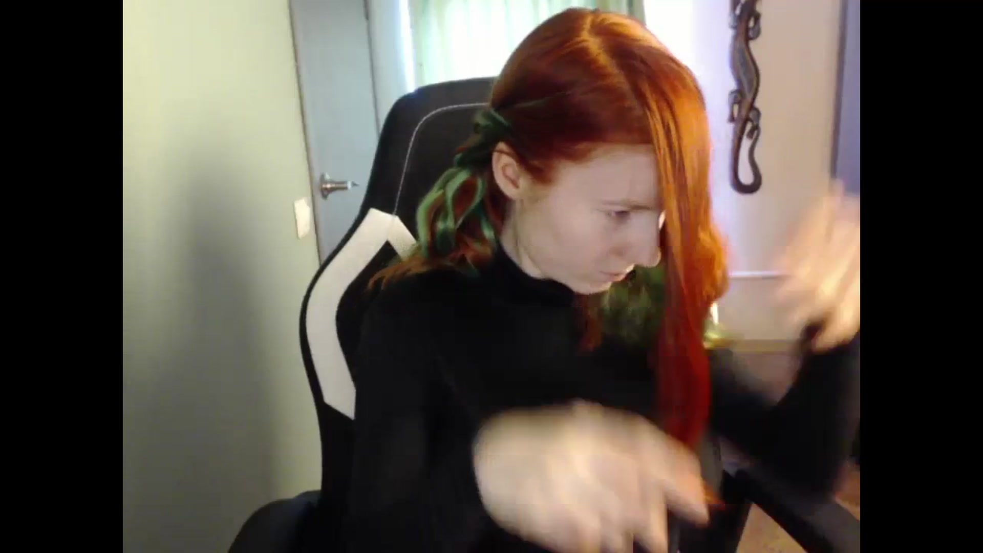 Gallery image thumbnail from NikiFoks18's myfreecams stream on, 03/04/2024, 11:51 image 18 of 20