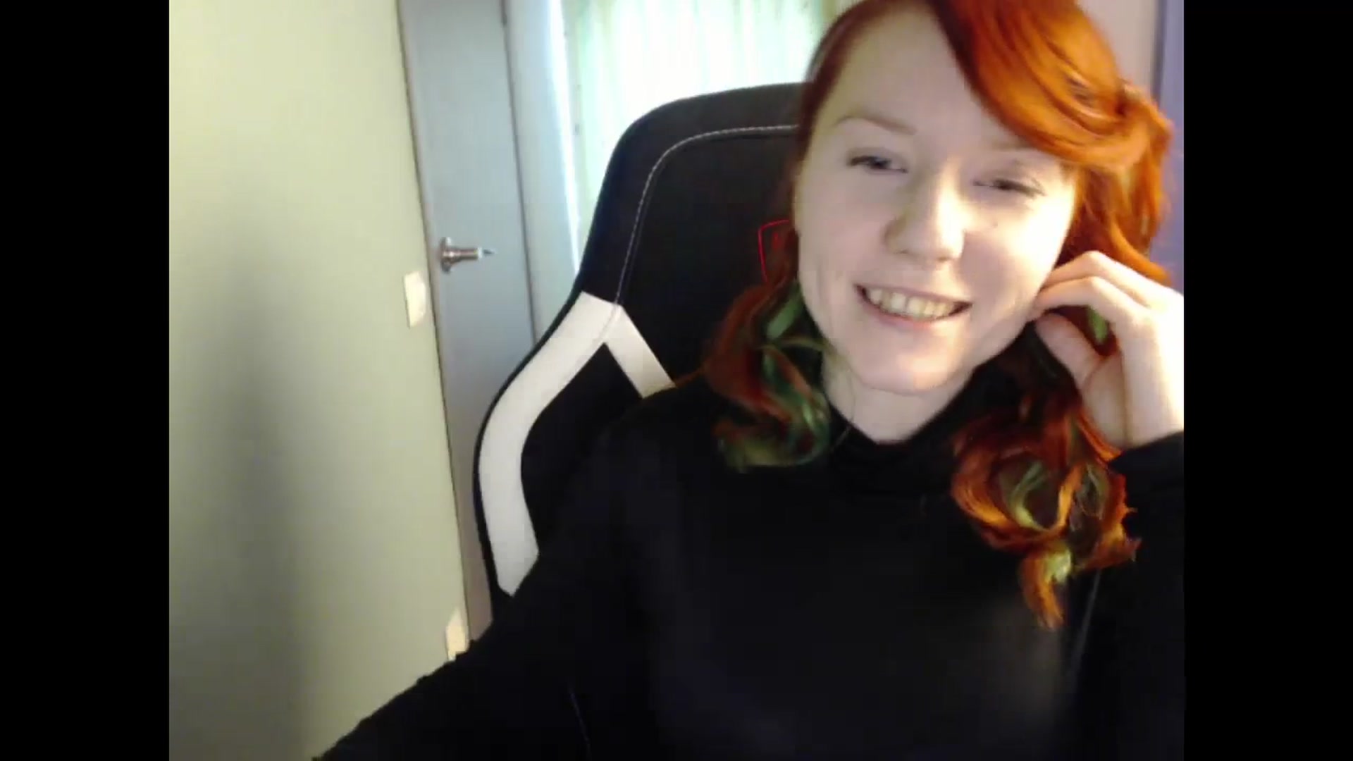 Gallery image thumbnail from NikiFoks18's myfreecams stream on, 03/04/2024, 11:51 image 15 of 20