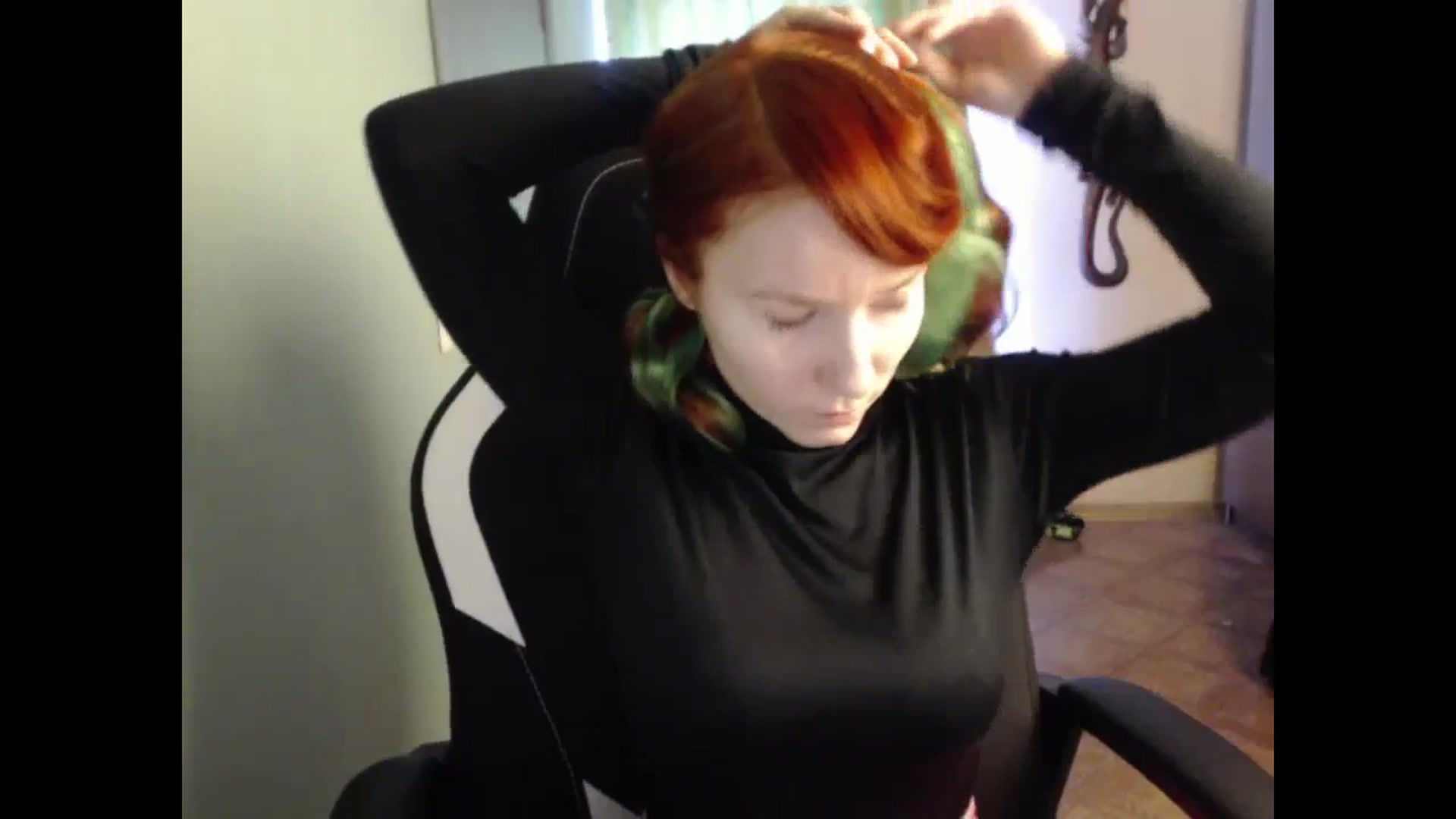 Gallery image thumbnail from NikiFoks18's myfreecams stream on, 03/04/2024, 11:51 image 19 of 20