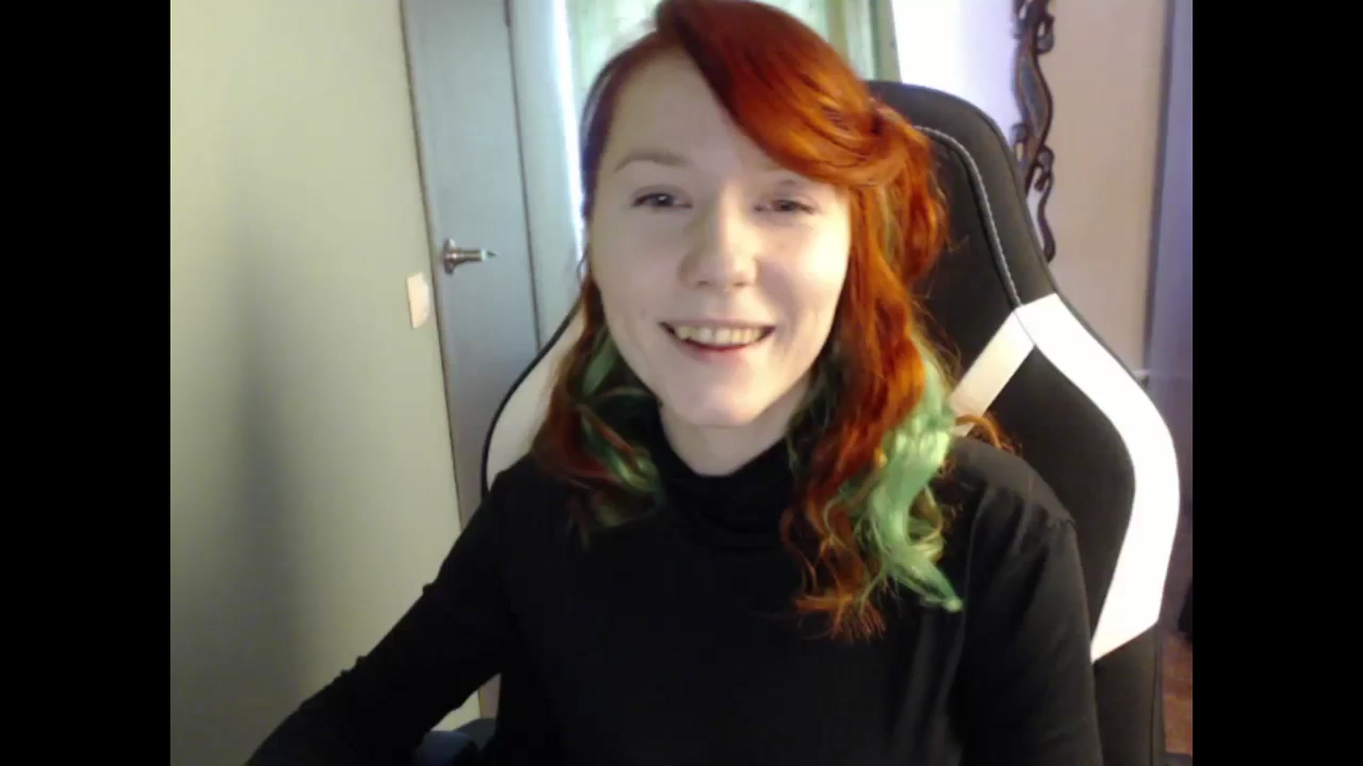 Gallery image thumbnail from NikiFoks18's myfreecams stream on, 03/04/2024, 11:51 image 1 of 20