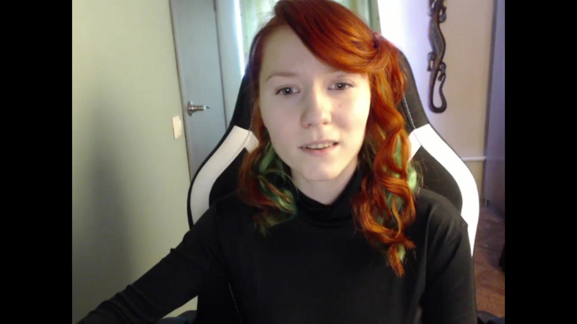 Gallery image thumbnail from NikiFoks18's myfreecams stream on, 03/04/2024, 11:51 image 10 of 20