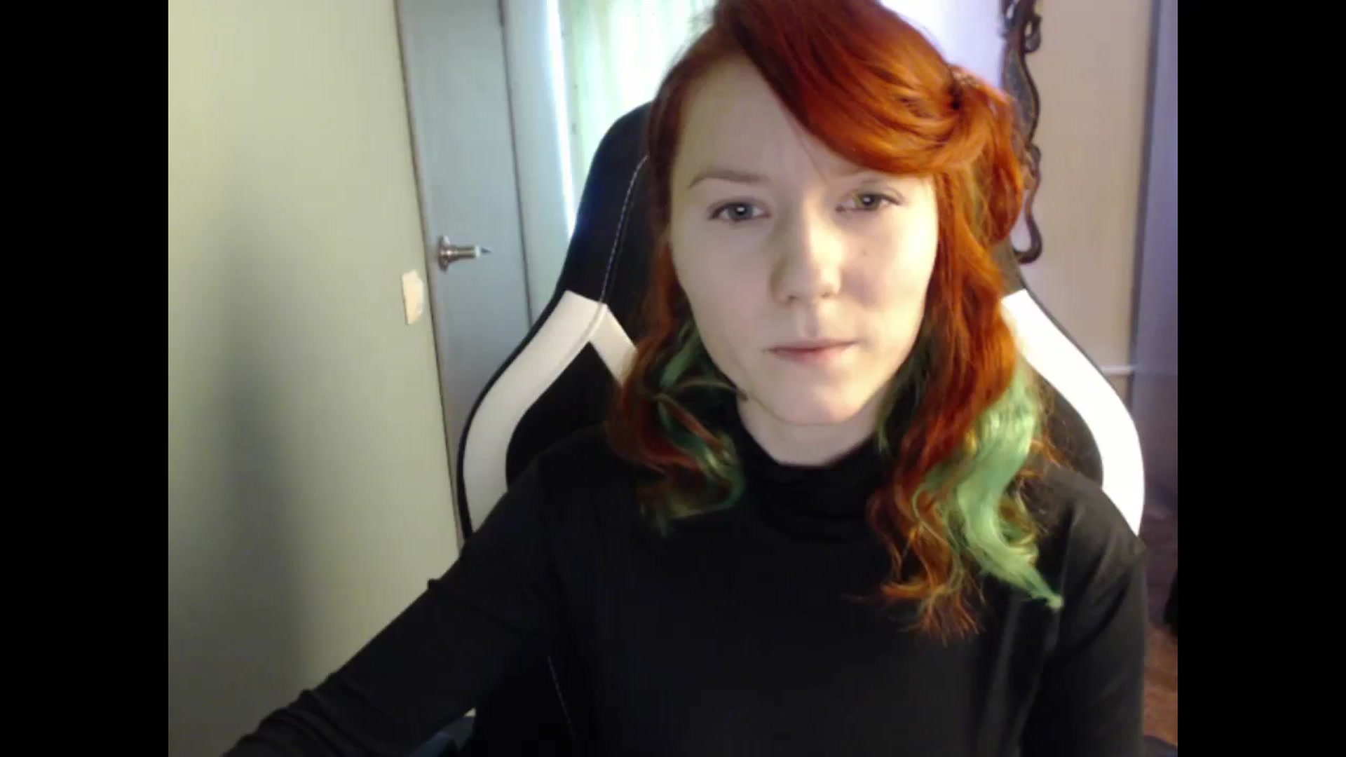 Gallery image thumbnail from NikiFoks18's myfreecams stream on, 03/04/2024, 11:51 image 4 of 20