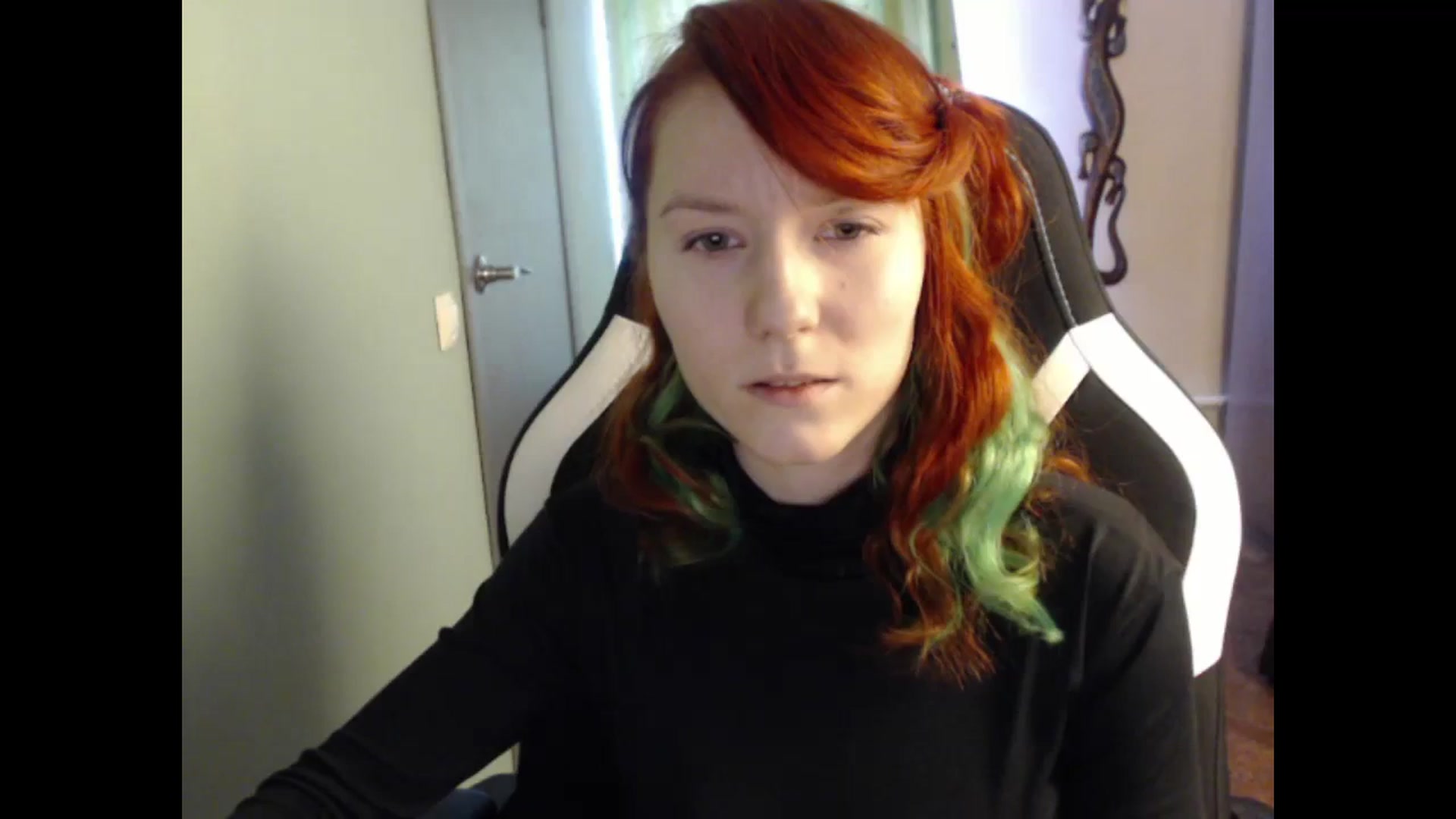 Gallery image thumbnail from NikiFoks18's myfreecams stream on, 03/04/2024, 11:51 image 5 of 20