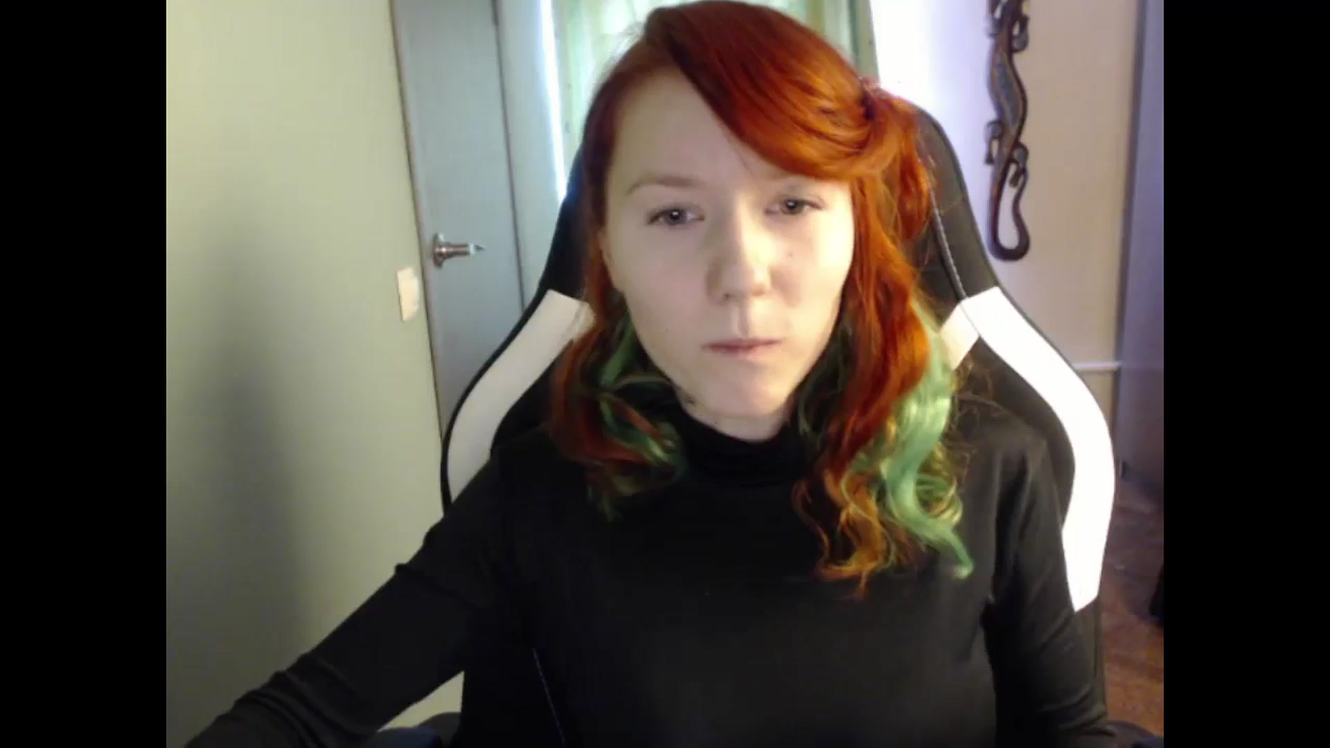 Gallery image thumbnail from NikiFoks18's myfreecams stream on, 03/04/2024, 11:51 image 8 of 20