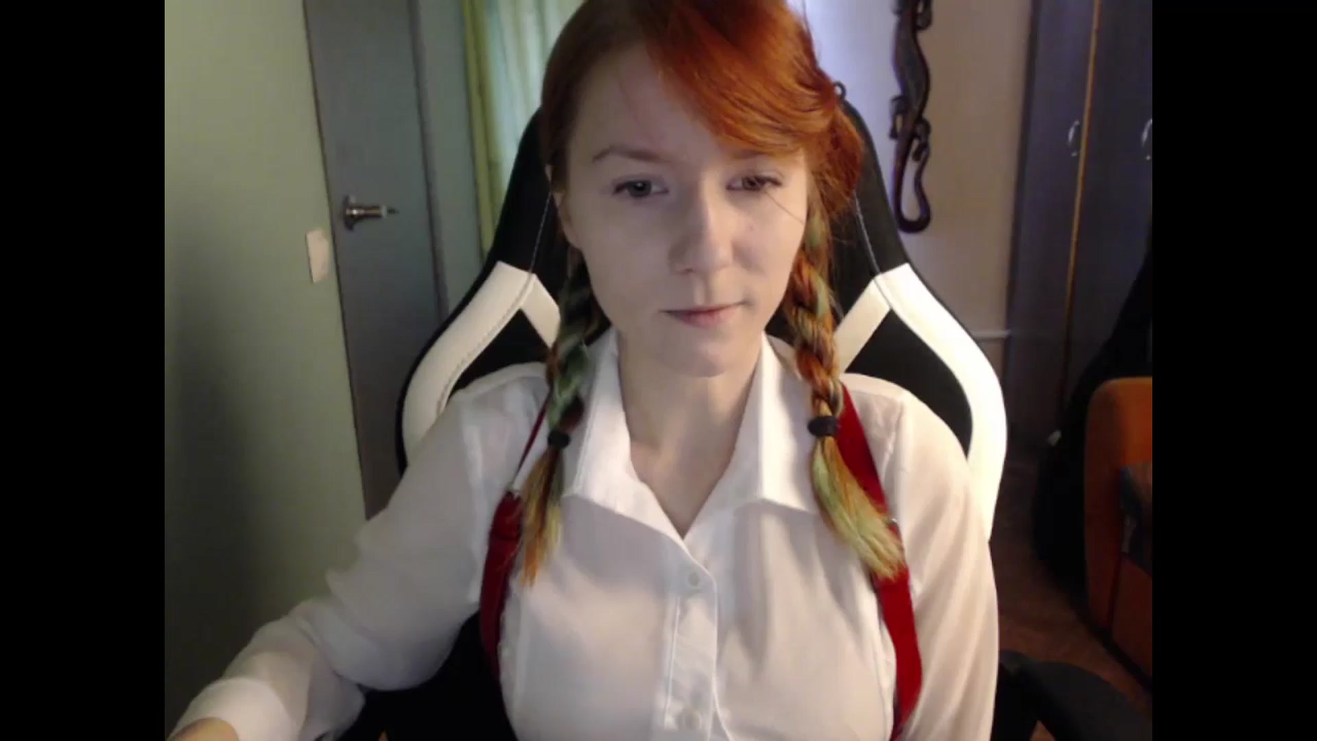 Gallery image thumbnail from NikiFoks18's myfreecams stream on, 04/25/2024, 08:29 image 15 of 20