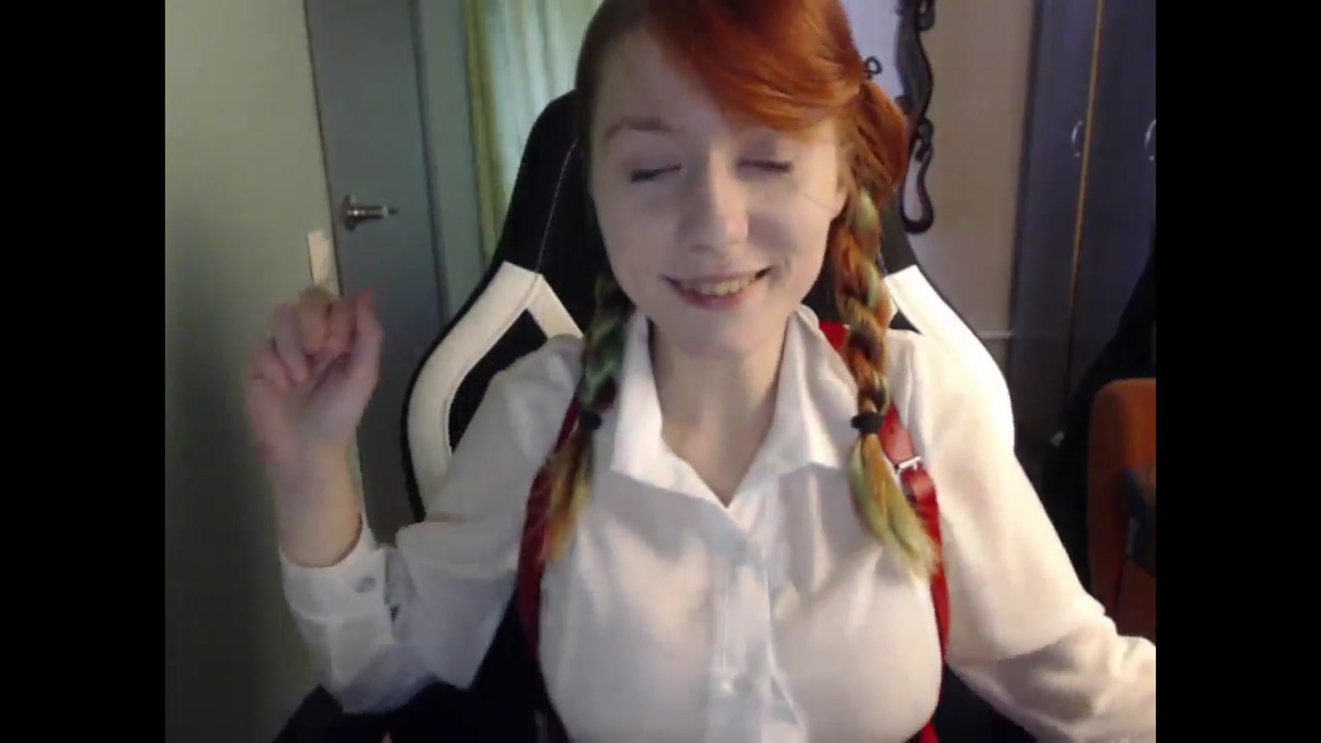 Gallery image thumbnail from NikiFoks18's myfreecams stream on, 04/25/2024, 08:29 image 11 of 20