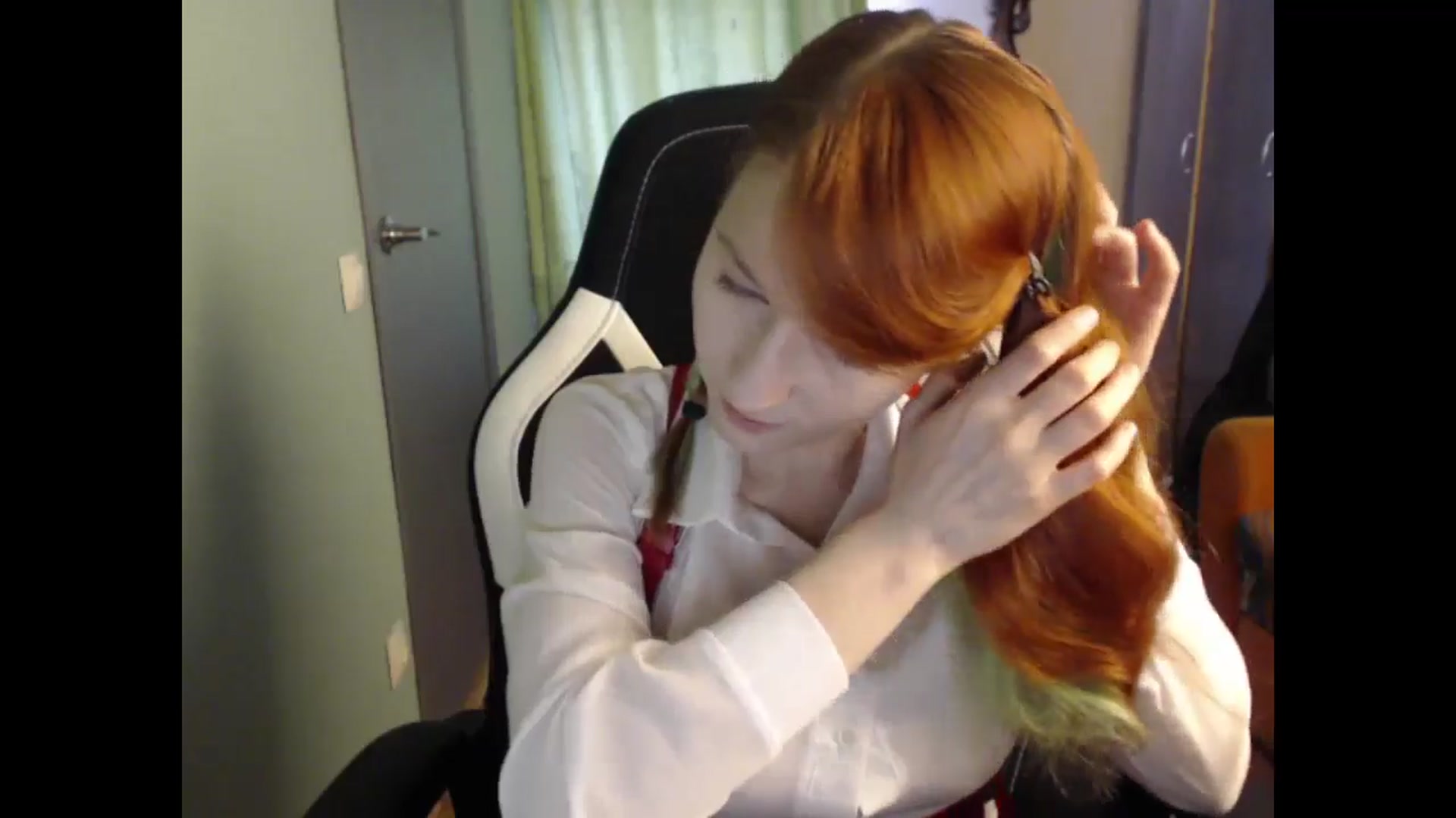 Gallery image thumbnail from NikiFoks18's myfreecams stream on, 04/25/2024, 08:29 image 7 of 20