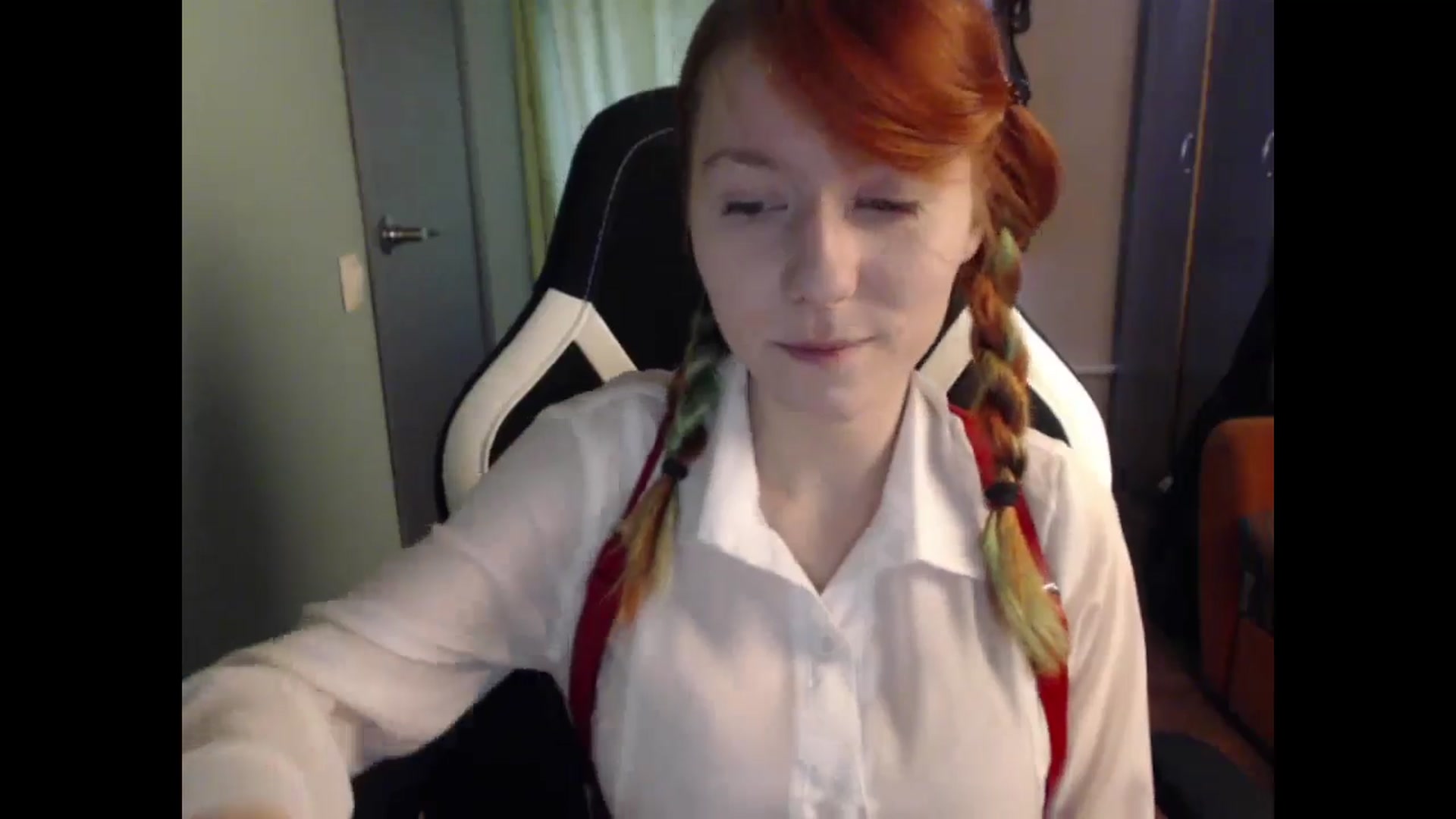 Gallery image thumbnail from NikiFoks18's myfreecams stream on, 04/25/2024, 08:29 image 12 of 20