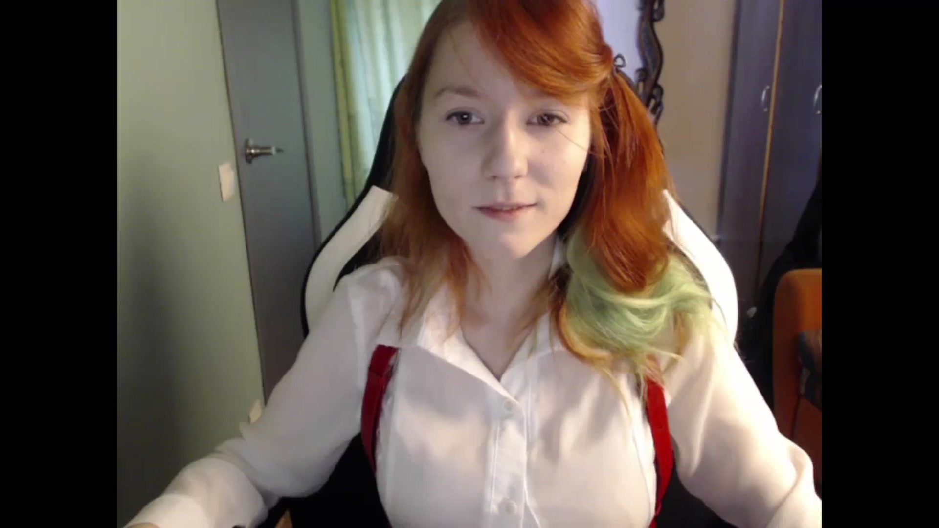 Gallery image thumbnail from NikiFoks18's myfreecams stream on, 04/25/2024, 08:29 image 2 of 20
