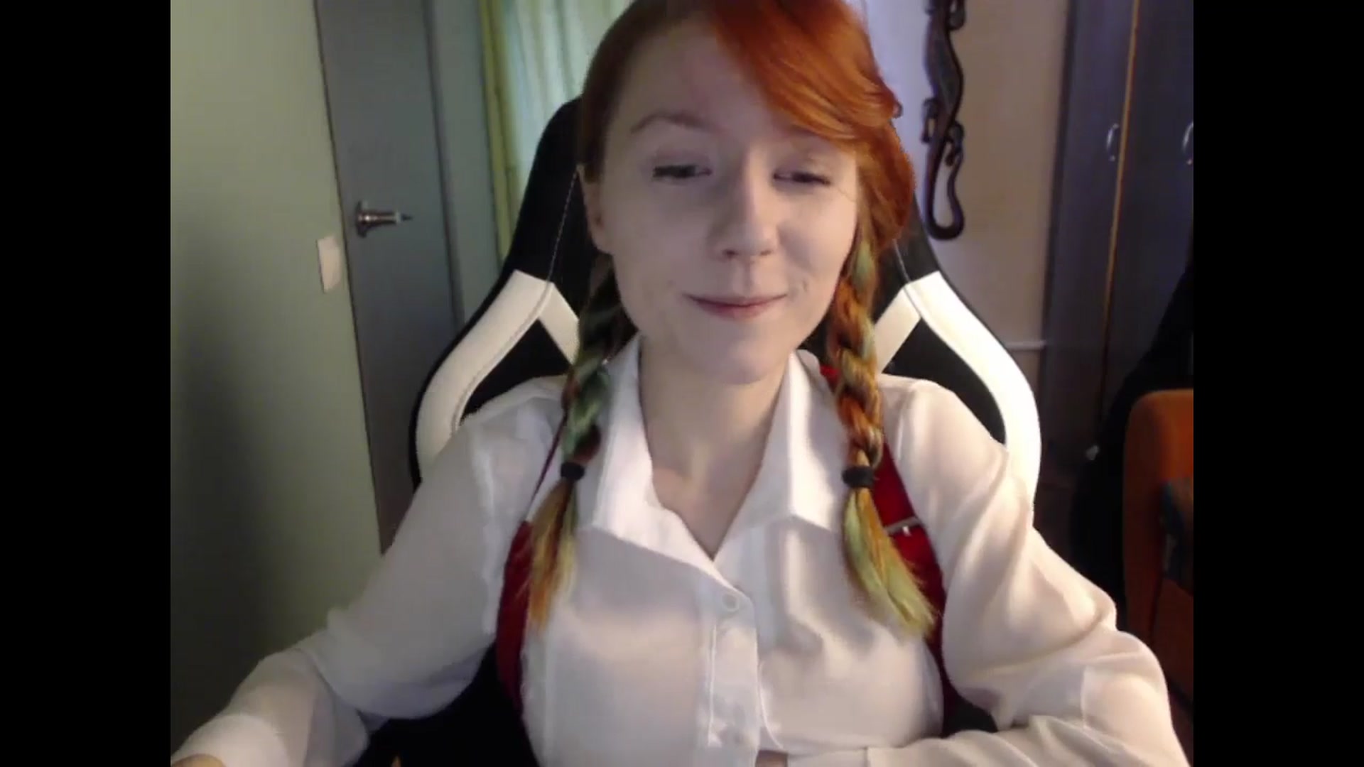 Gallery image thumbnail from NikiFoks18's myfreecams stream on, 04/25/2024, 08:29 image 16 of 20