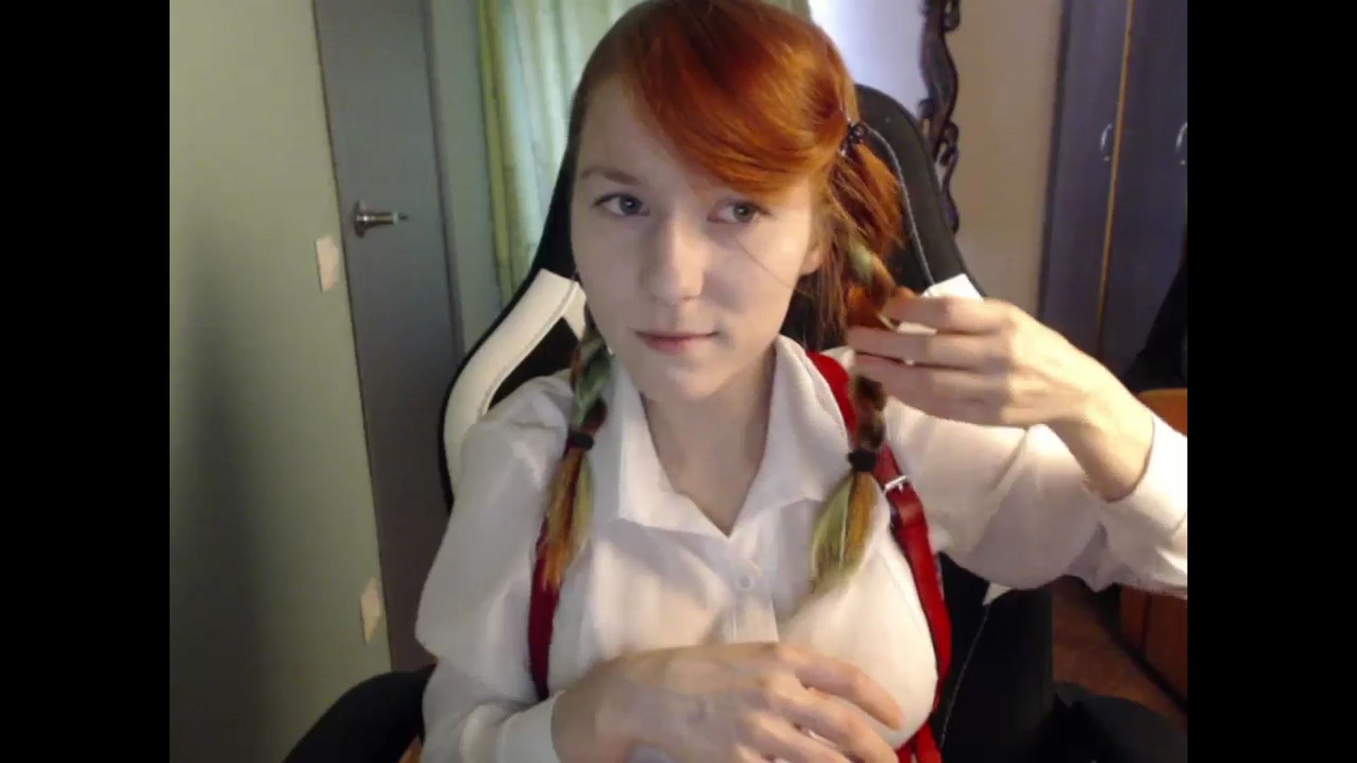 Gallery image thumbnail from NikiFoks18's myfreecams stream on, 04/25/2024, 08:29 image 9 of 20