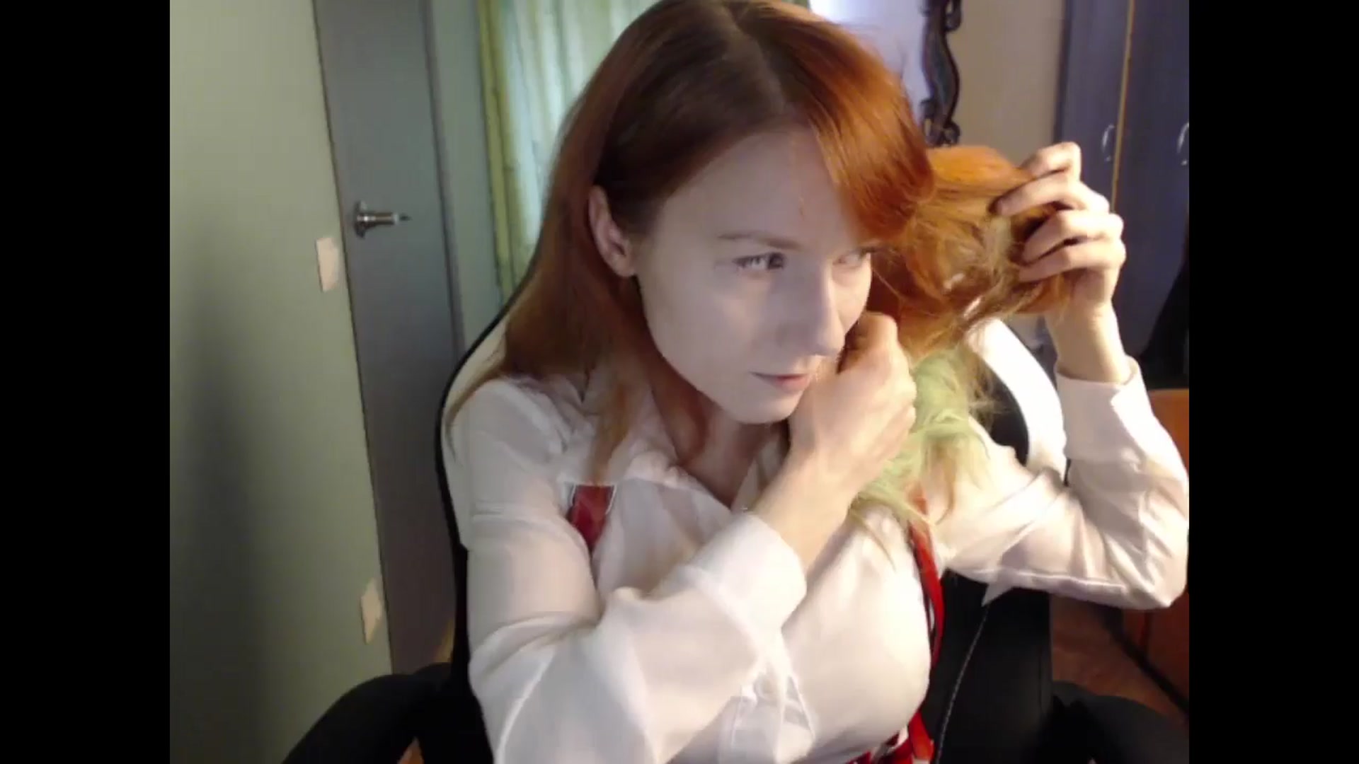 Gallery image thumbnail from NikiFoks18's myfreecams stream on, 04/25/2024, 08:29 image 3 of 20