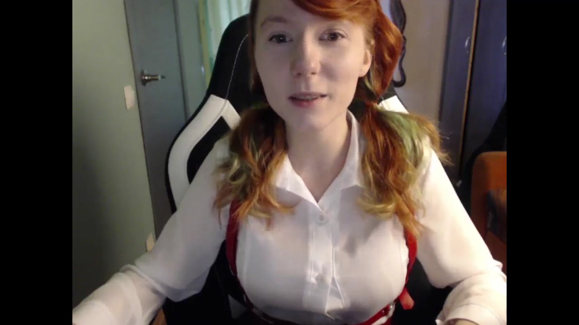 Gallery image thumbnail from NikiFoks18's myfreecams stream on, 05/09/2024, 09:58 image 3 of 20