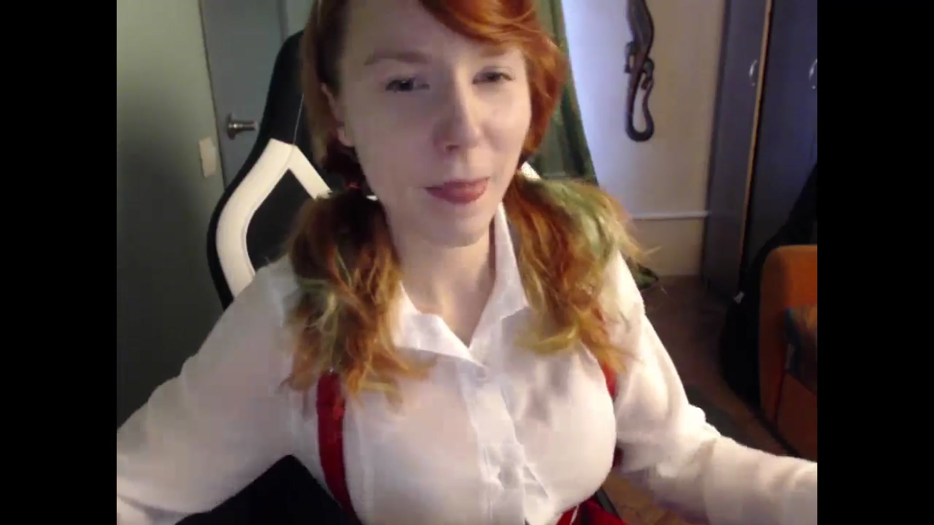 Gallery image thumbnail from NikiFoks18's myfreecams stream on, 05/09/2024, 09:58 image 19 of 20