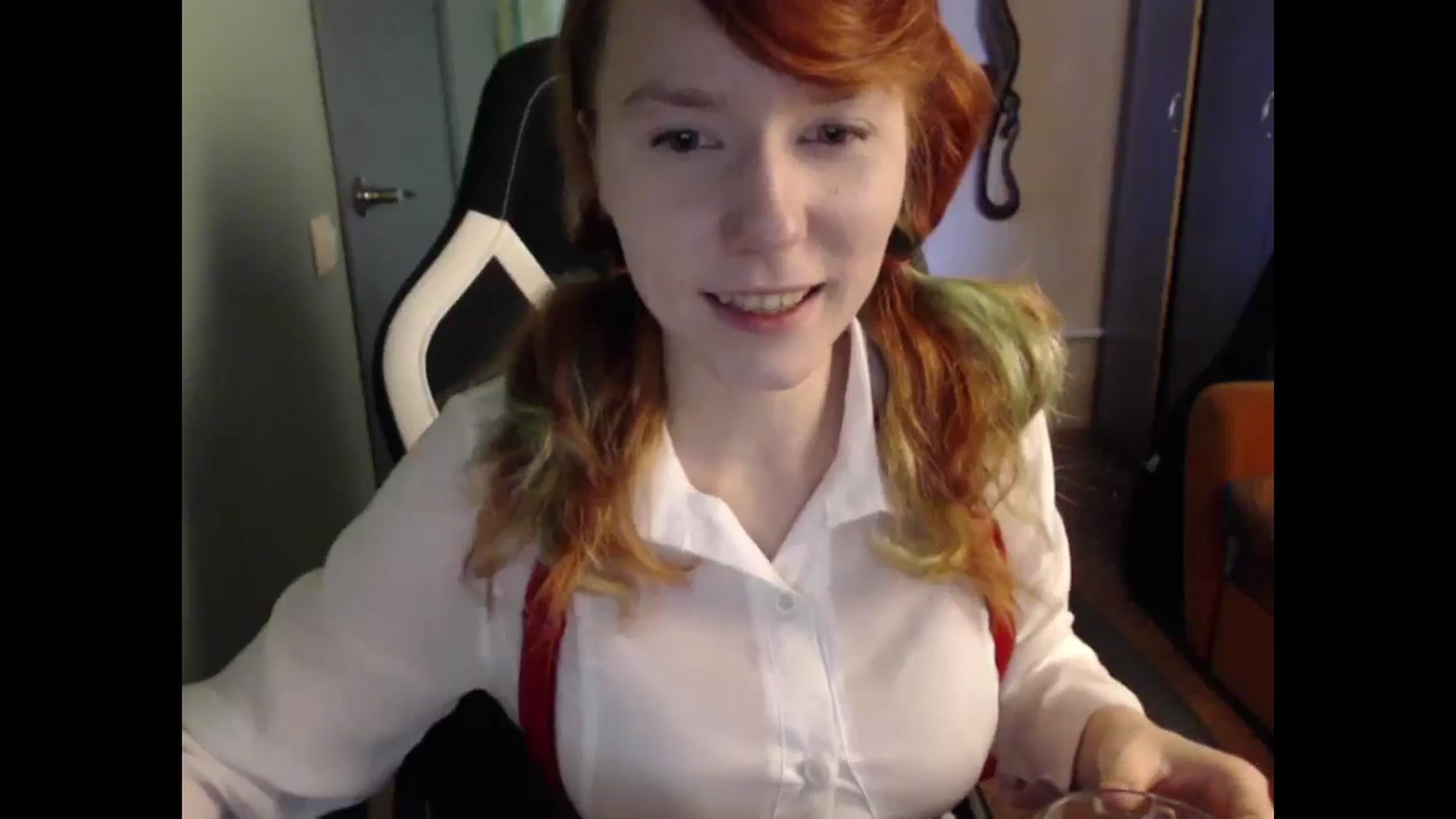 Gallery image thumbnail from NikiFoks18's myfreecams stream on, 05/09/2024, 09:58 image 12 of 20