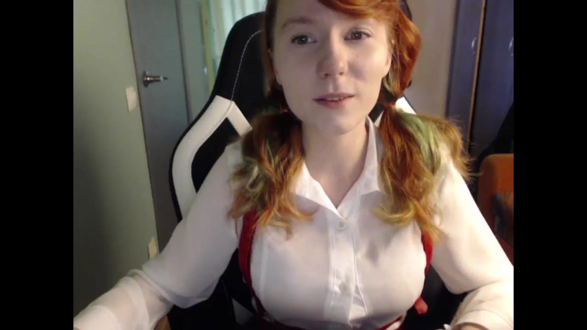Gallery image thumbnail from NikiFoks18's myfreecams stream on, 05/09/2024, 09:58 image 4 of 20