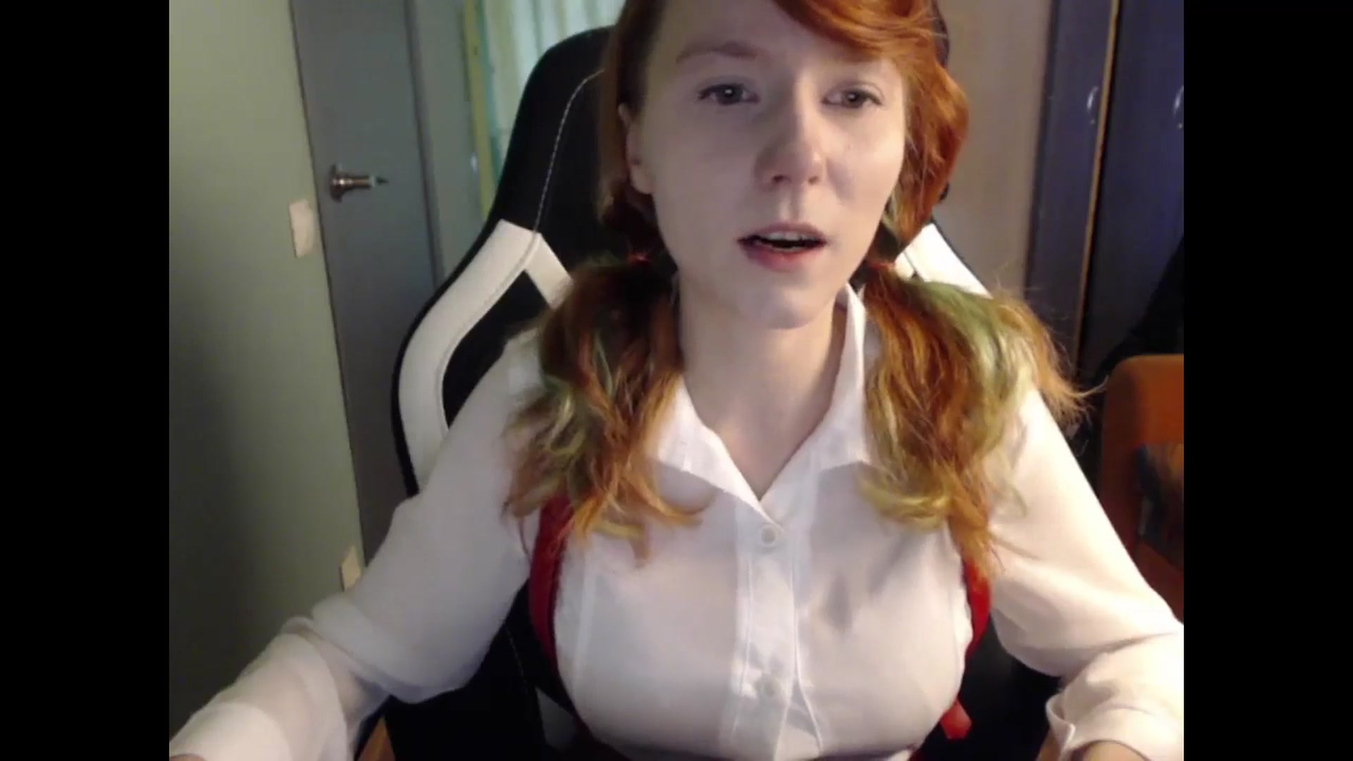 Gallery image thumbnail from NikiFoks18's myfreecams stream on, 05/09/2024, 09:58 image 7 of 20