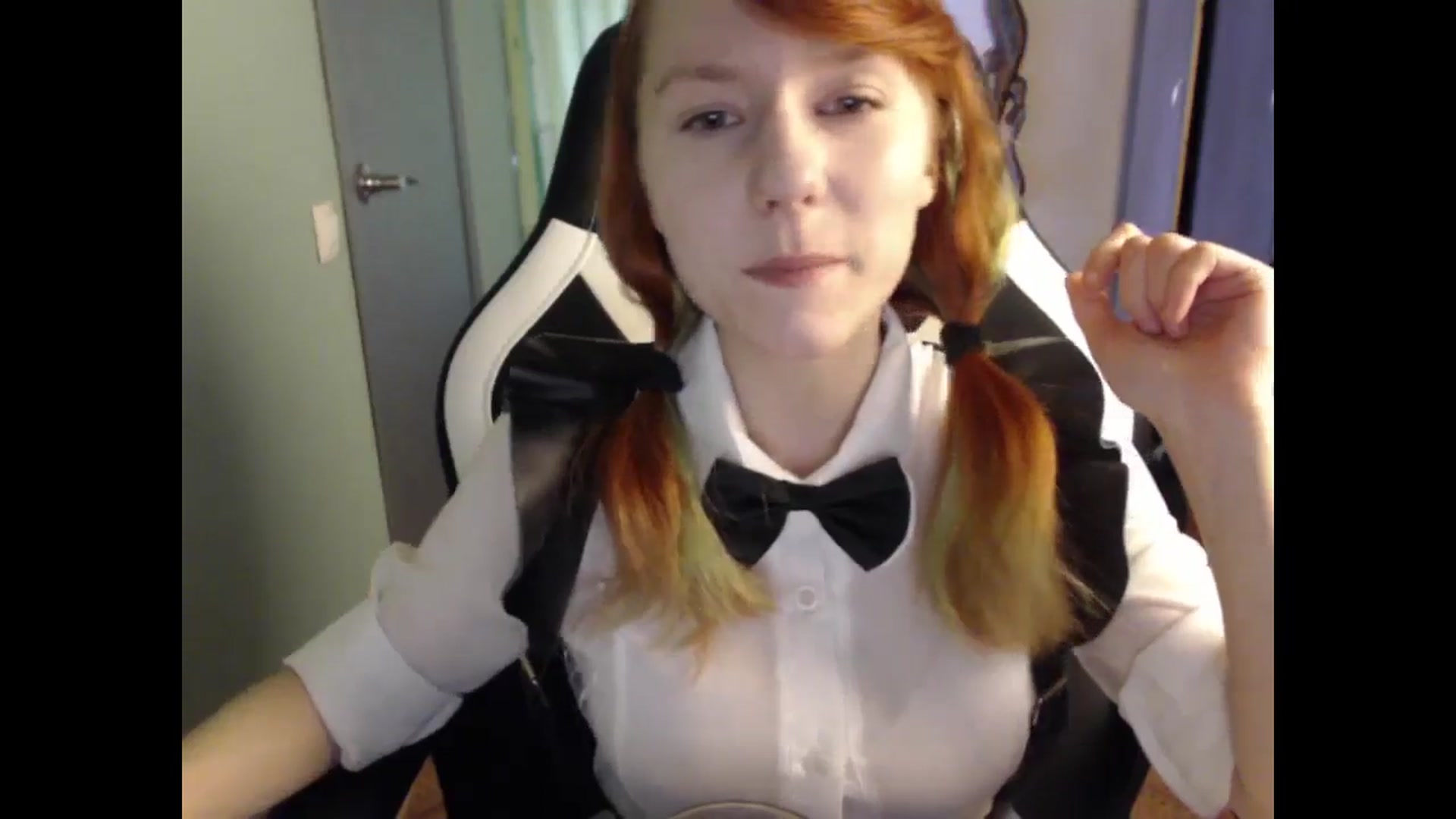 Gallery image thumbnail from NikiFoks18's myfreecams stream on, 05/13/2024, 11:13 image 3 of 20
