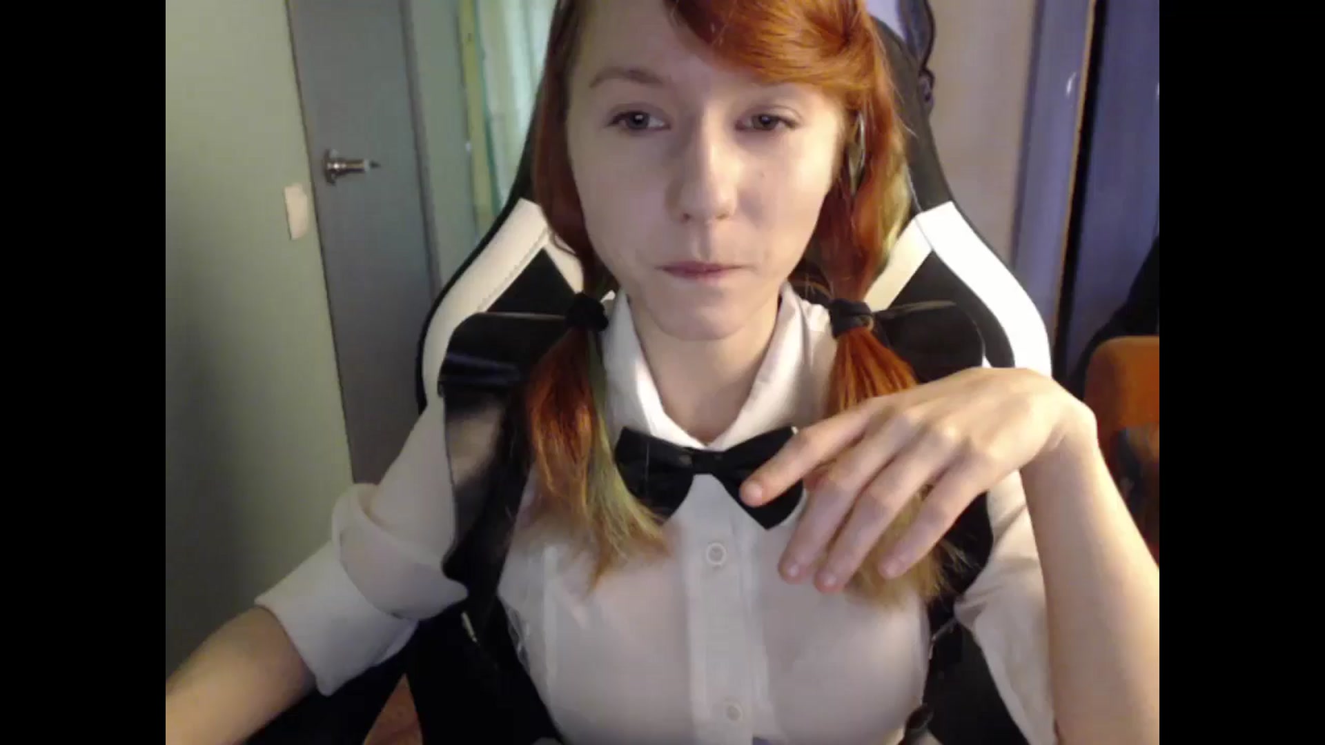 Gallery image thumbnail from NikiFoks18's myfreecams stream on, 05/13/2024, 11:13 image 1 of 20