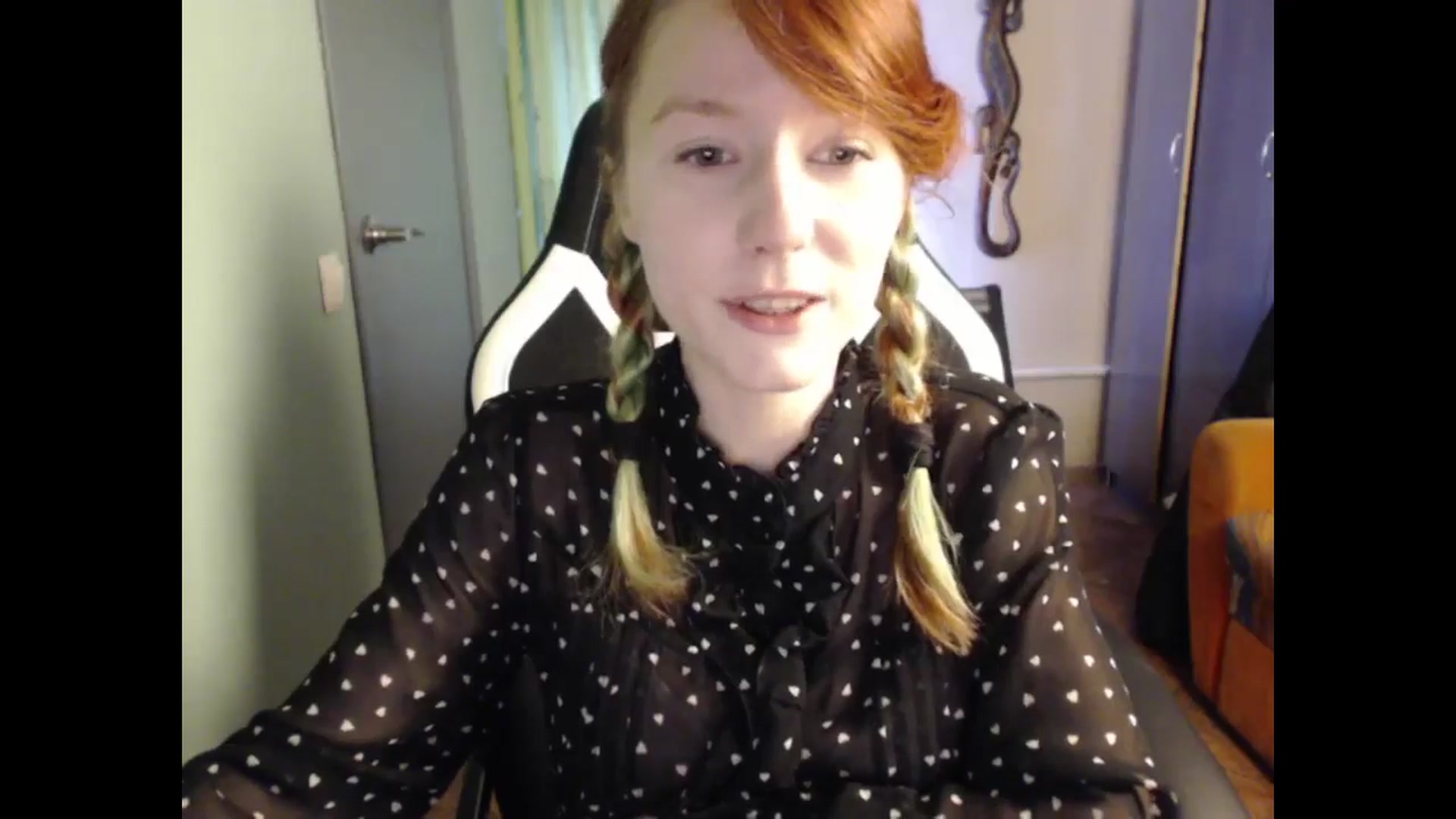 Gallery image thumbnail from NikiFoks18's myfreecams stream on, 05/14/2024, 08:57 image 19 of 20