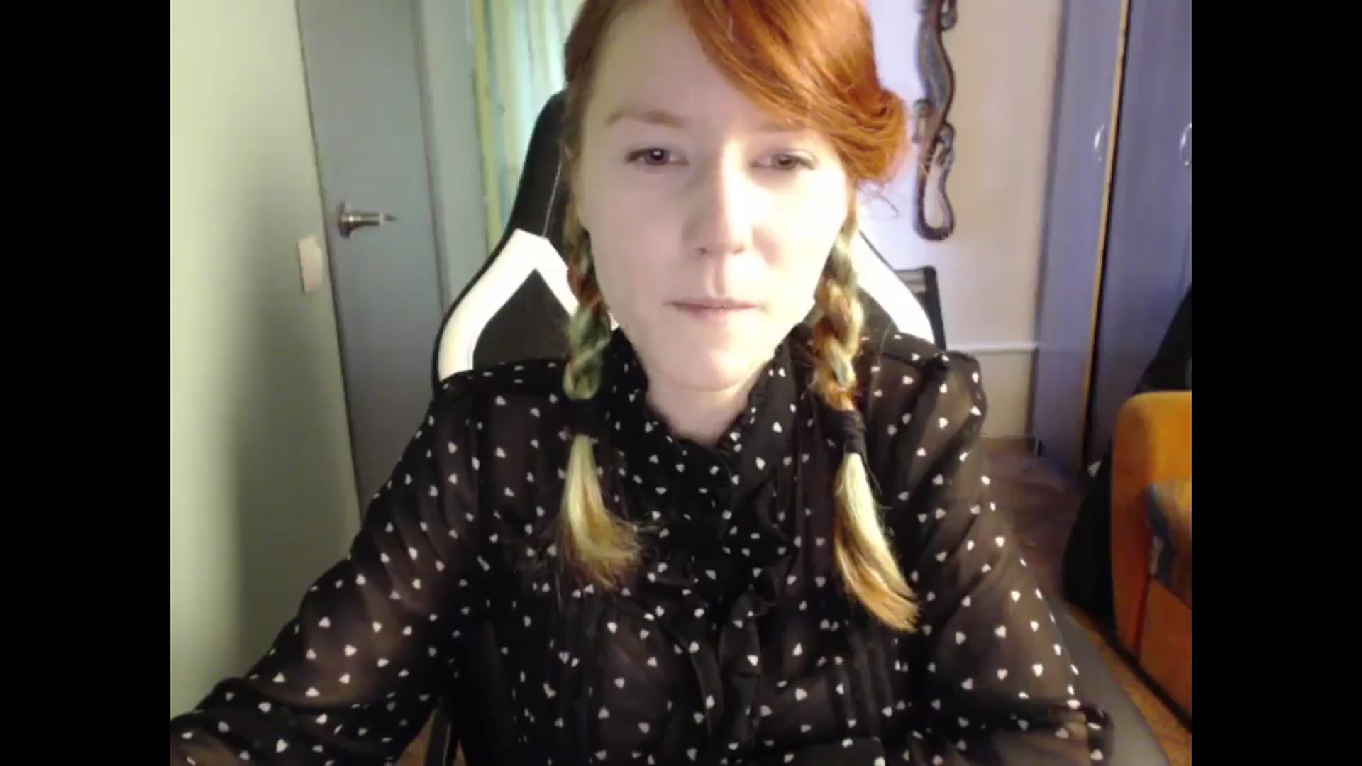 Gallery image thumbnail from NikiFoks18's myfreecams stream on, 05/14/2024, 08:57 image 18 of 20