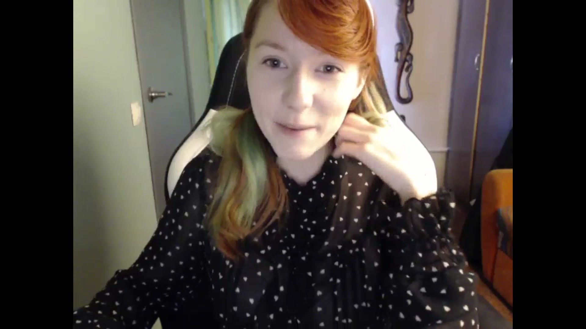 Gallery image thumbnail from NikiFoks18's myfreecams stream on, 05/15/2024, 09:56 image 19 of 20
