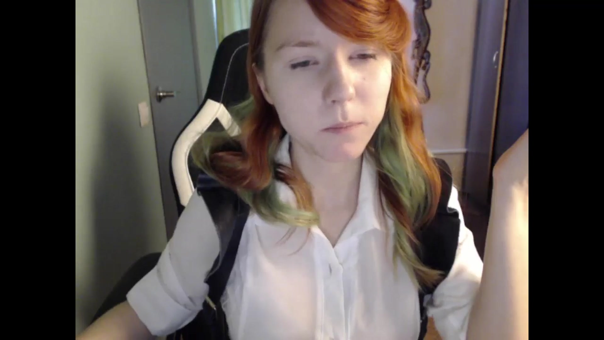 Gallery image thumbnail from NikiFoks18's myfreecams stream on, 05/16/2024, 08:11 image 6 of 20
