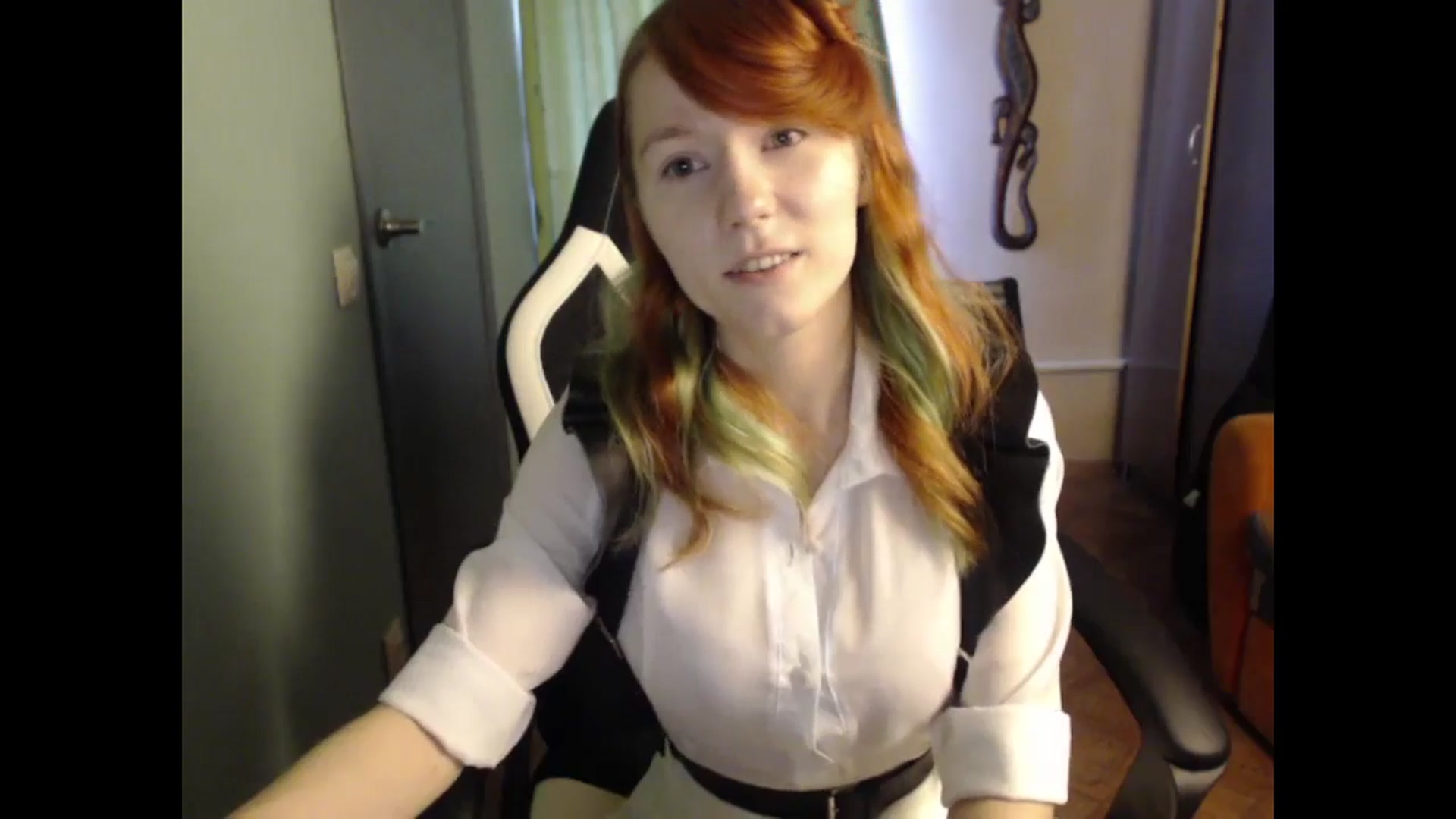 Gallery image thumbnail from NikiFoks18's myfreecams stream on, 05/16/2024, 08:11 image 19 of 20