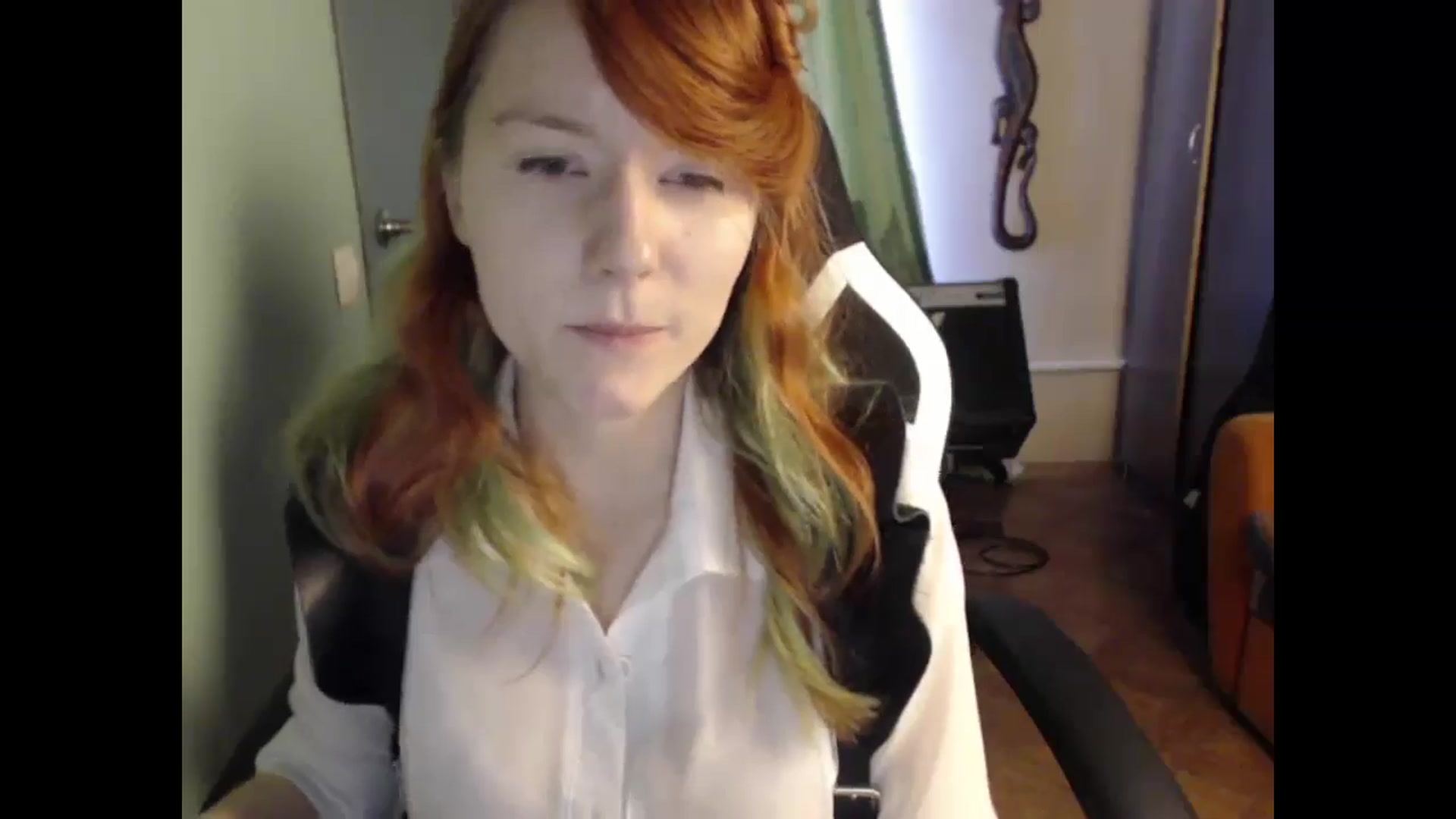 Gallery image thumbnail from NikiFoks18's myfreecams stream on, 05/16/2024, 08:11 image 7 of 20