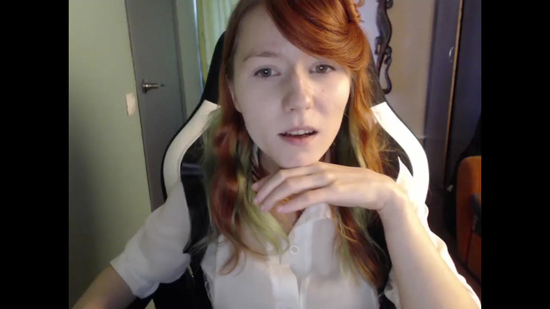 Gallery image thumbnail from NikiFoks18's myfreecams stream on, 05/16/2024, 09:34 image 3 of 20