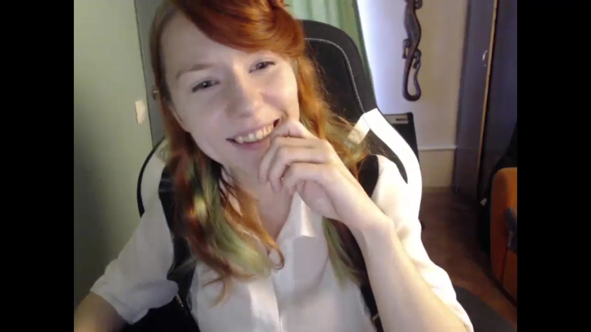 Gallery image thumbnail from NikiFoks18's myfreecams stream on, 05/16/2024, 09:34 image 11 of 20