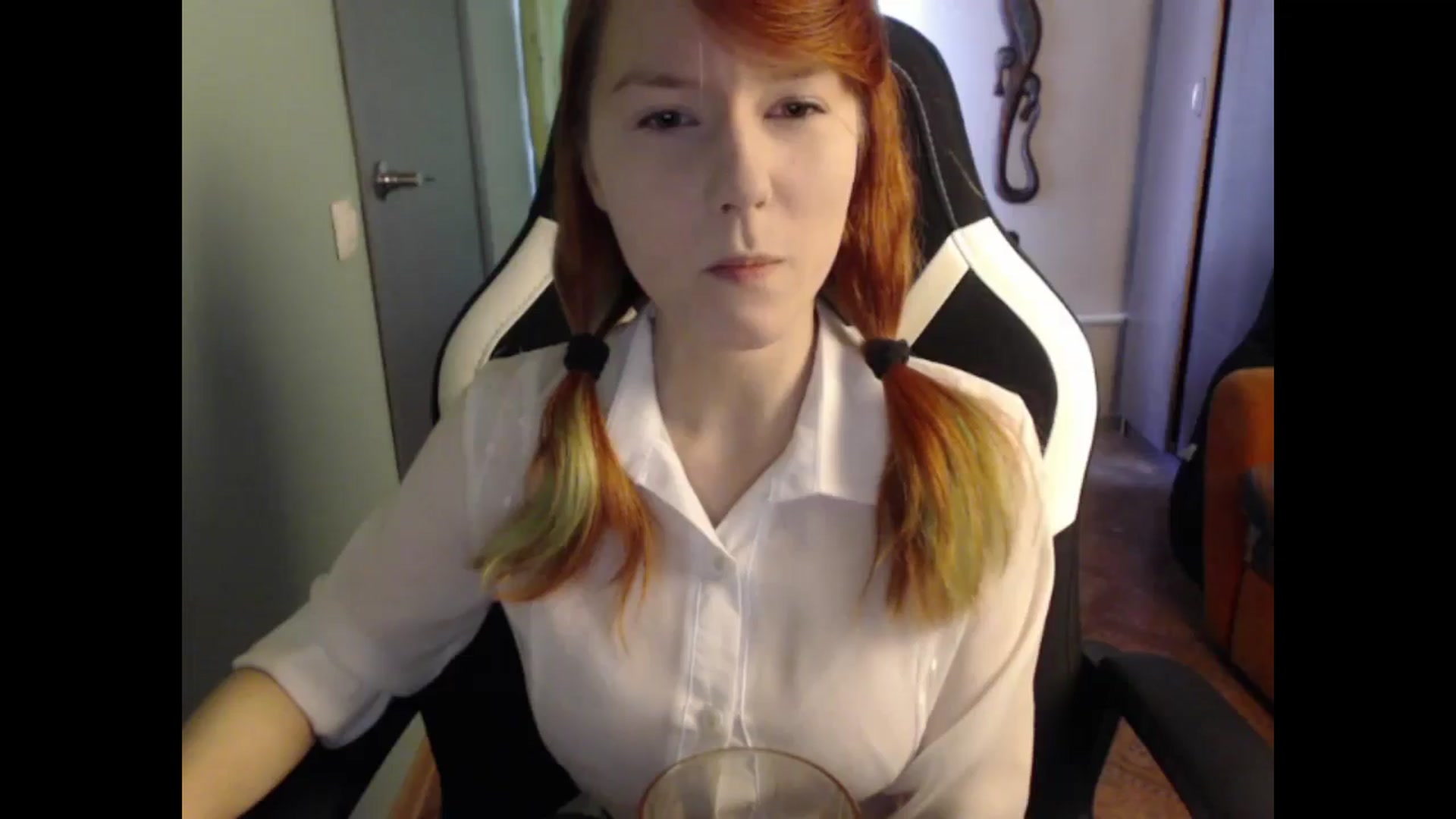 Gallery image thumbnail from NikiFoks18's myfreecams stream on, 05/17/2024, 08:37 image 2 of 20