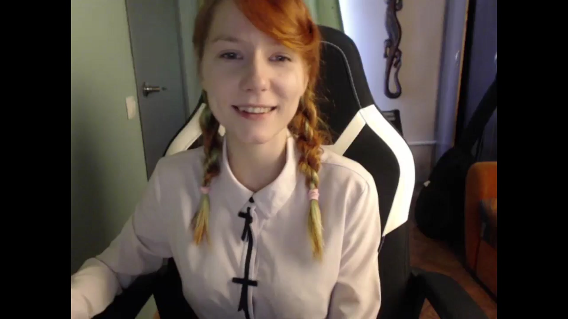 Gallery image thumbnail from NikiFoks18's myfreecams stream on, 05/23/2024, 07:57 image 1 of 20