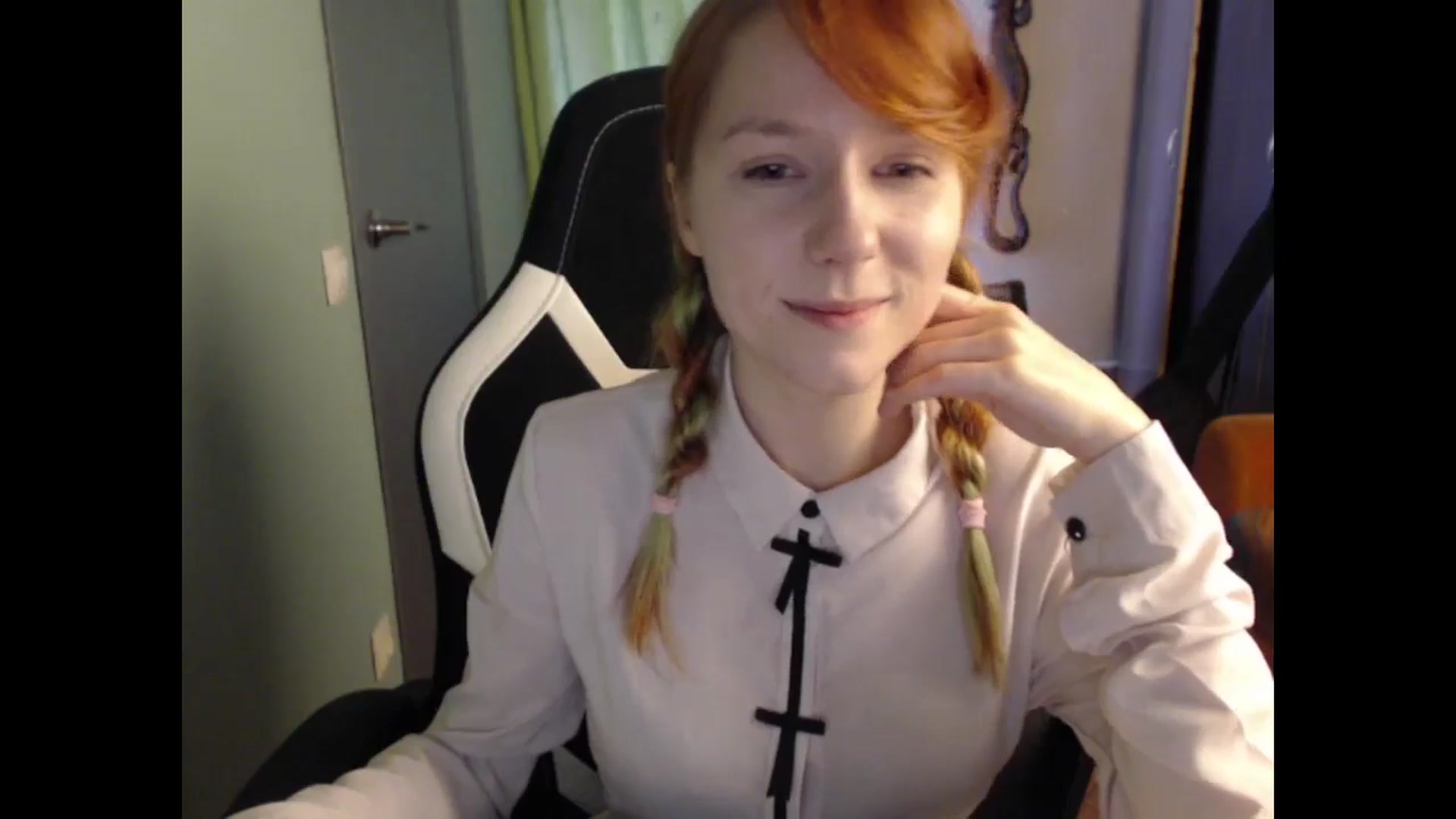 Gallery image thumbnail from NikiFoks18's myfreecams stream on, 05/23/2024, 07:57 image 20 of 20