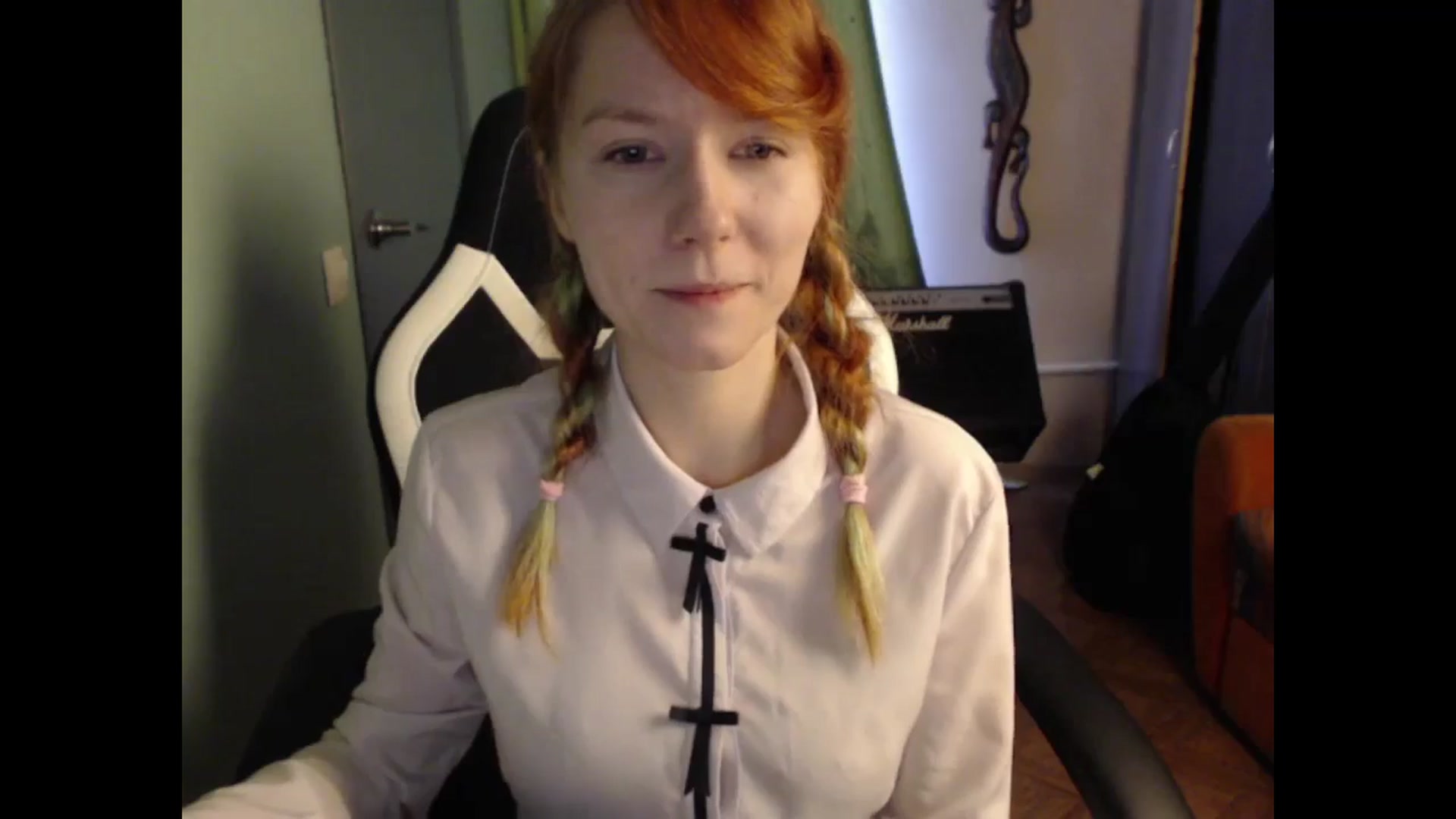 Gallery image thumbnail from NikiFoks18's myfreecams stream on, 05/23/2024, 09:24 image 10 of 20