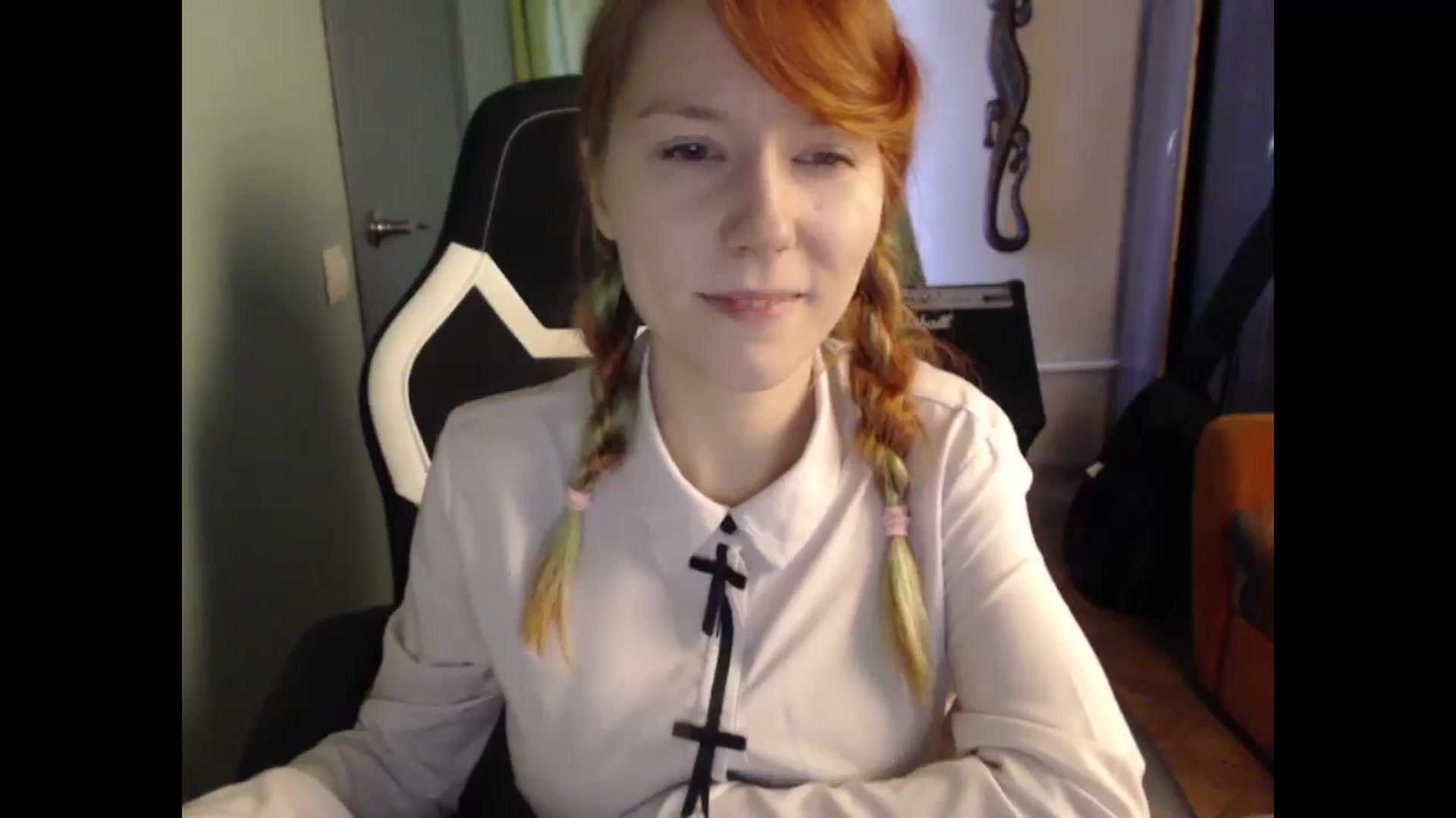 Gallery image thumbnail from NikiFoks18's myfreecams stream on, 05/23/2024, 09:24 image 3 of 20