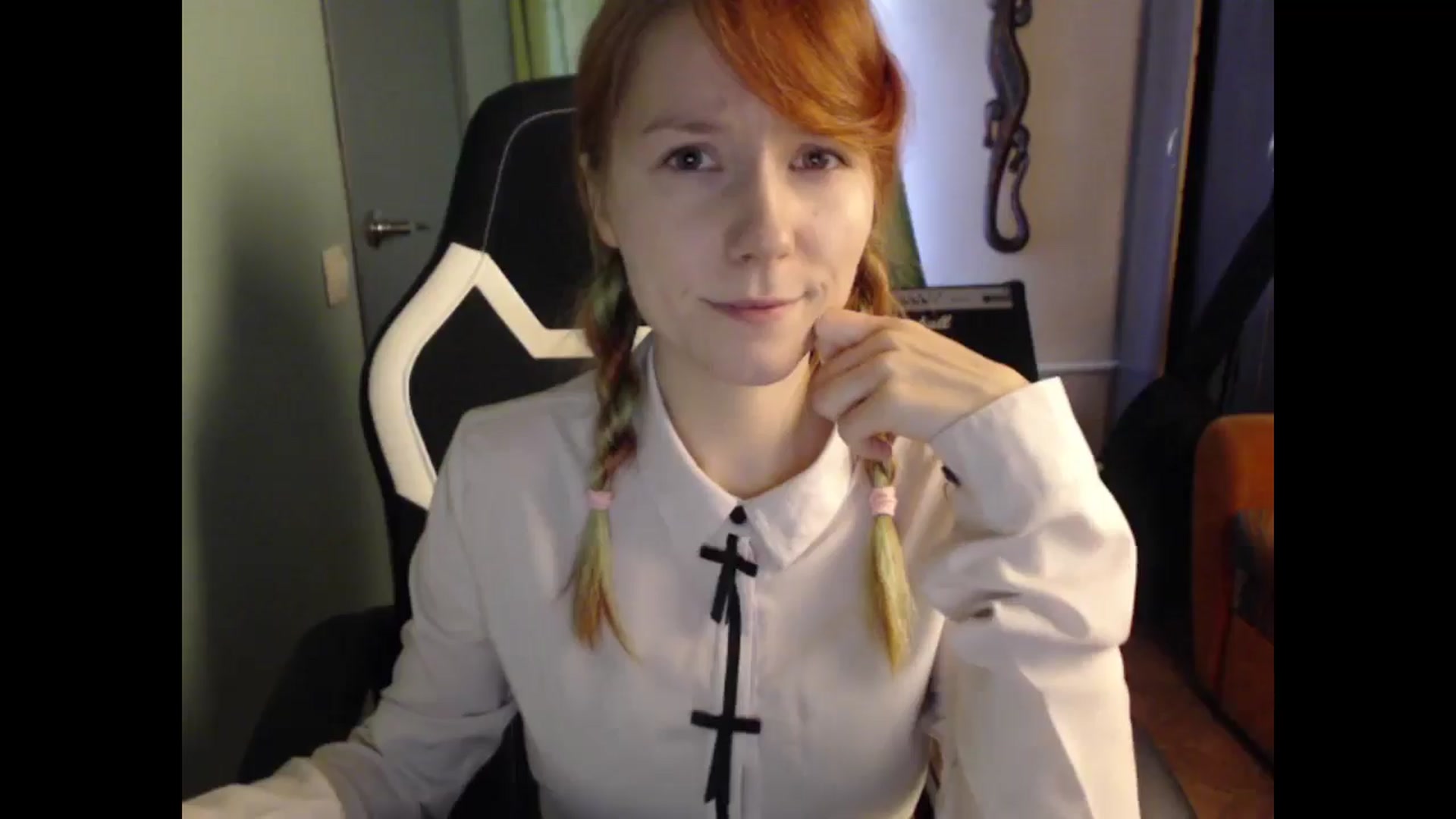 Gallery image thumbnail from NikiFoks18's myfreecams stream on, 05/23/2024, 09:24 image 13 of 20