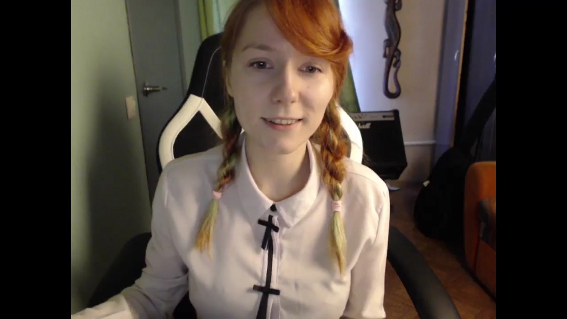 Gallery image thumbnail from NikiFoks18's myfreecams stream on, 05/23/2024, 09:24 image 15 of 20