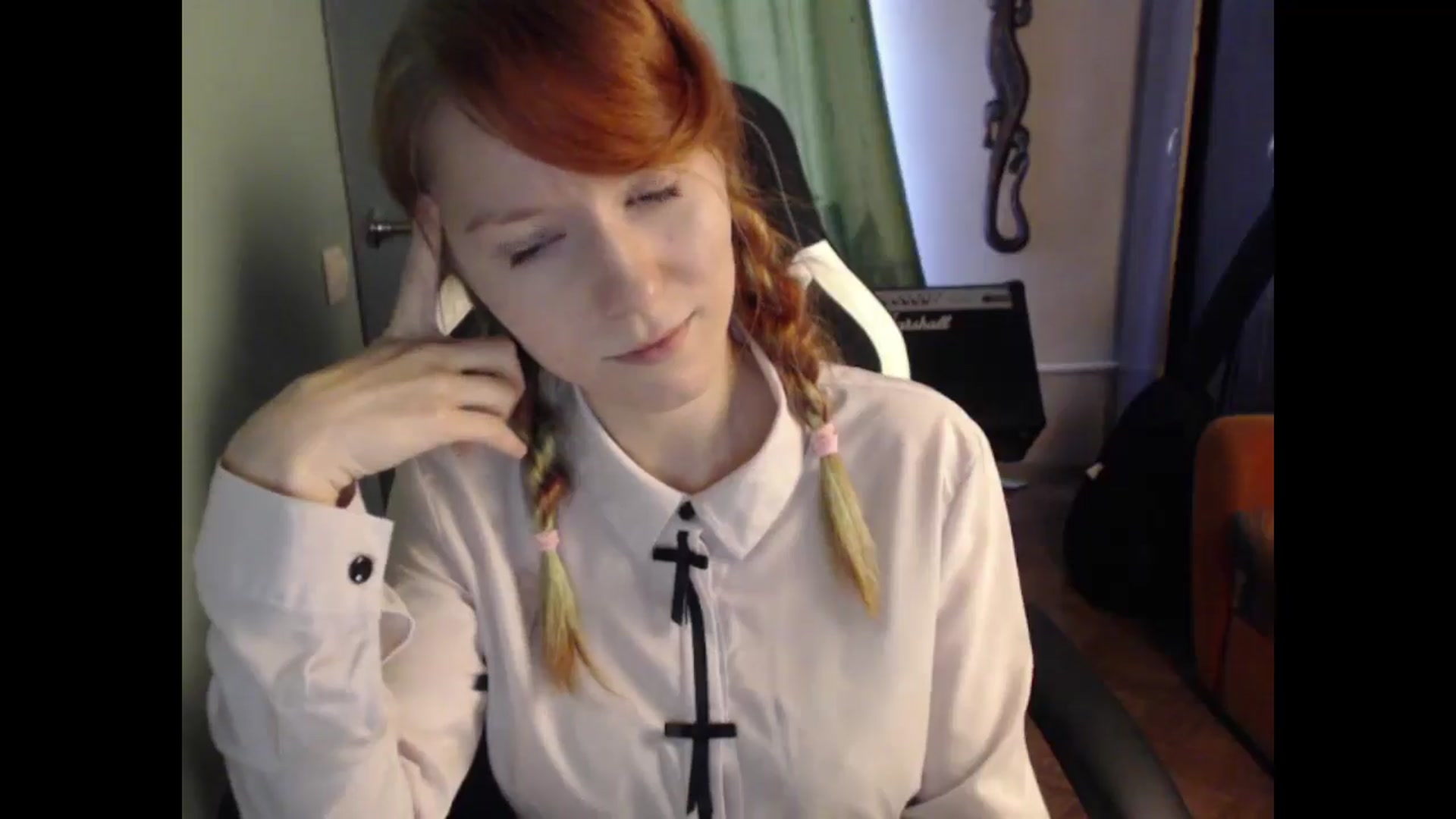 Gallery image thumbnail from NikiFoks18's myfreecams stream on, 05/23/2024, 09:24 image 8 of 20