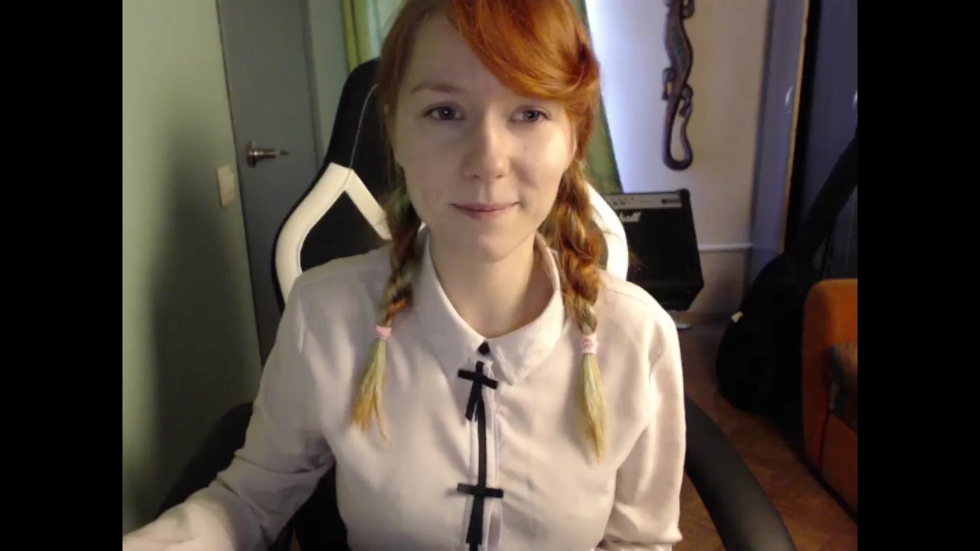Gallery image thumbnail from NikiFoks18's myfreecams stream on, 05/23/2024, 09:24 image 17 of 20
