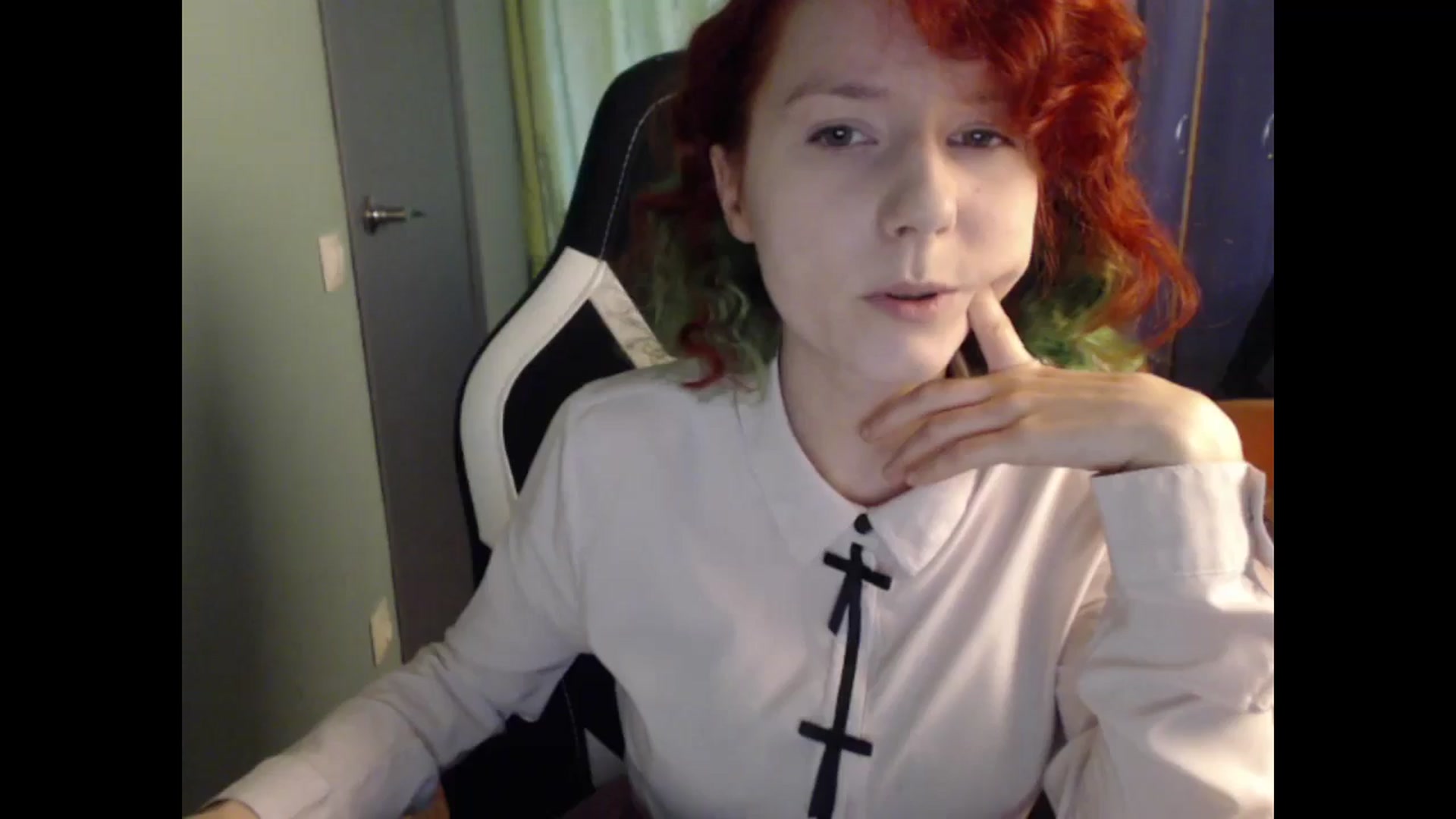 Gallery image thumbnail from NikiFoks18's myfreecams stream on, 05/24/2024, 09:17 image 11 of 20