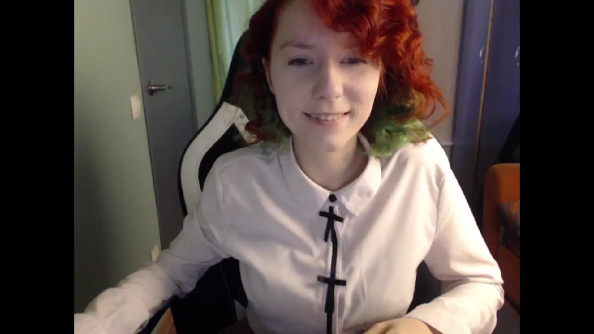 Gallery image thumbnail from NikiFoks18's myfreecams stream on, 05/24/2024, 09:17 image 2 of 20
