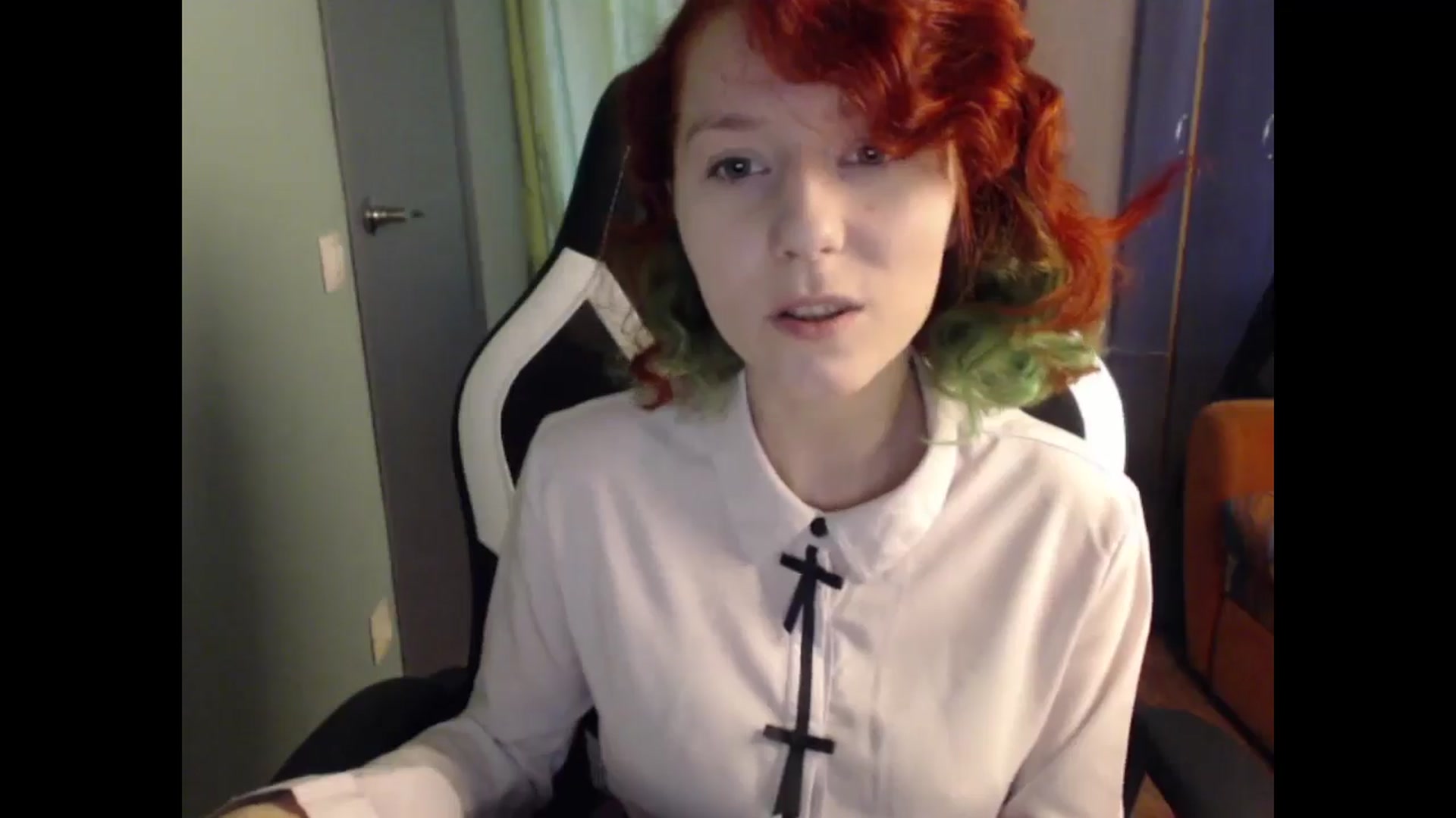 Gallery image thumbnail from NikiFoks18's myfreecams stream on, 05/24/2024, 09:17 image 16 of 20