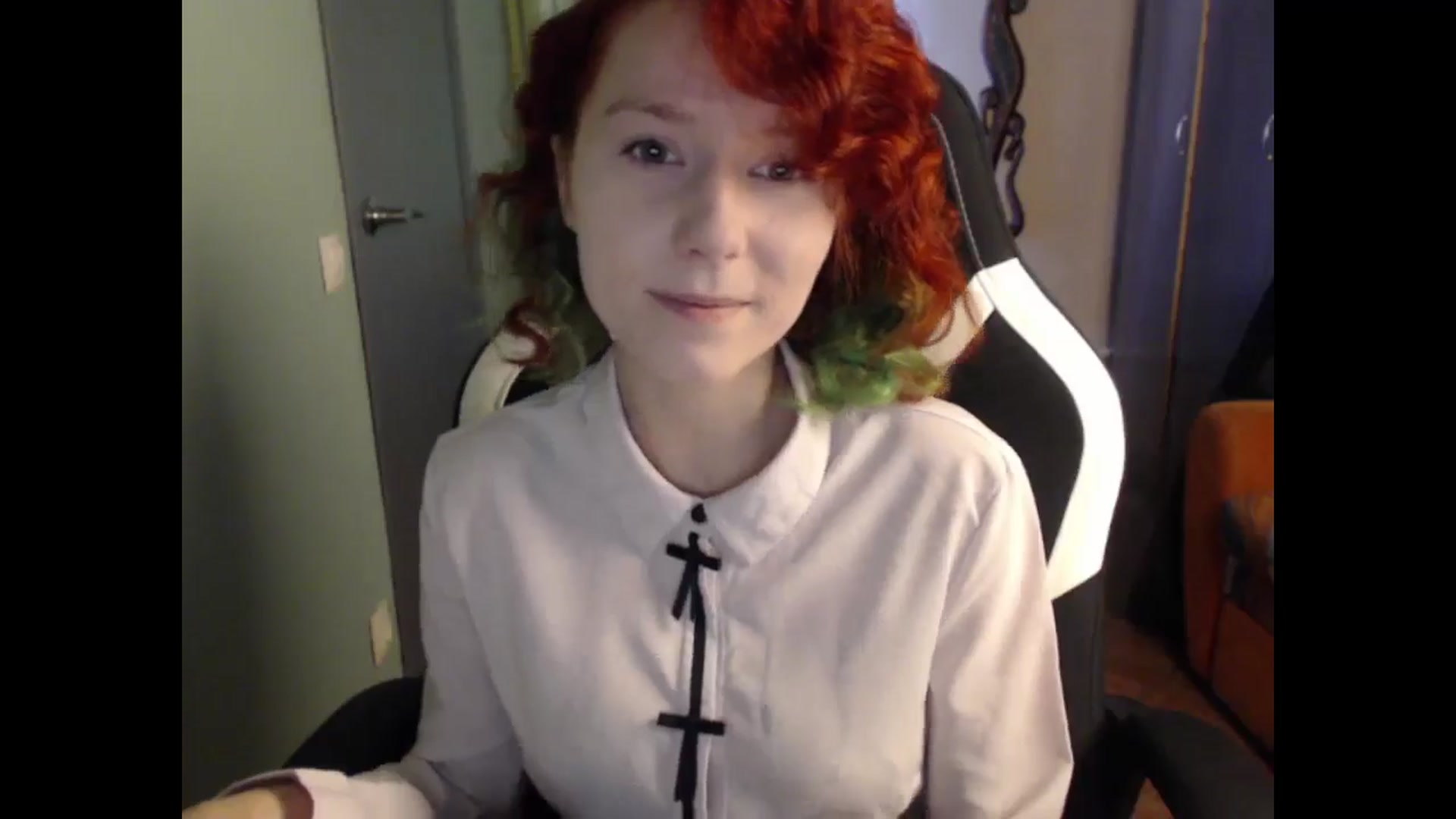 Gallery image thumbnail from NikiFoks18's myfreecams stream on, 05/24/2024, 09:17 image 10 of 20