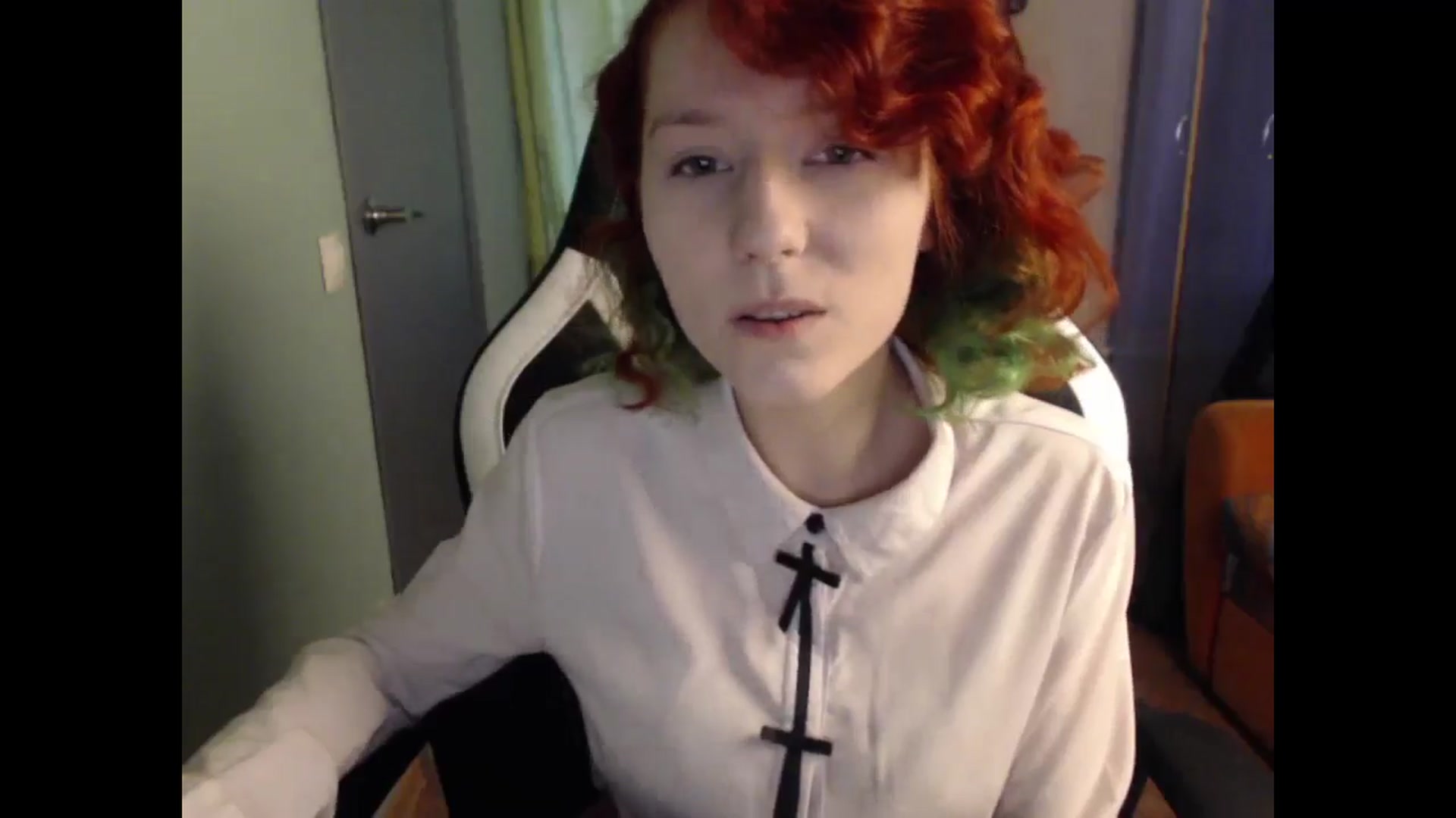 Gallery image thumbnail from NikiFoks18's myfreecams stream on, 05/24/2024, 09:17 image 9 of 20