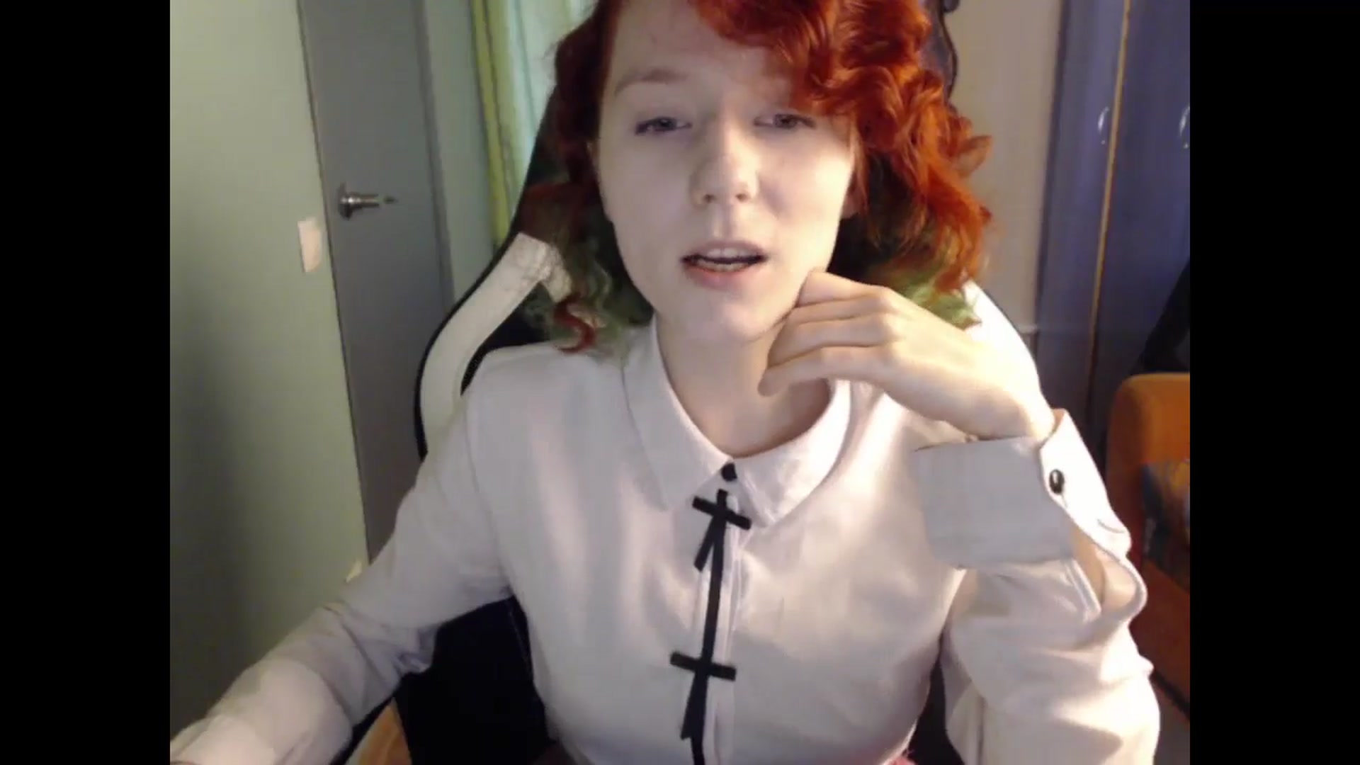 Gallery image thumbnail from NikiFoks18's myfreecams stream on, 05/24/2024, 09:17 image 12 of 20