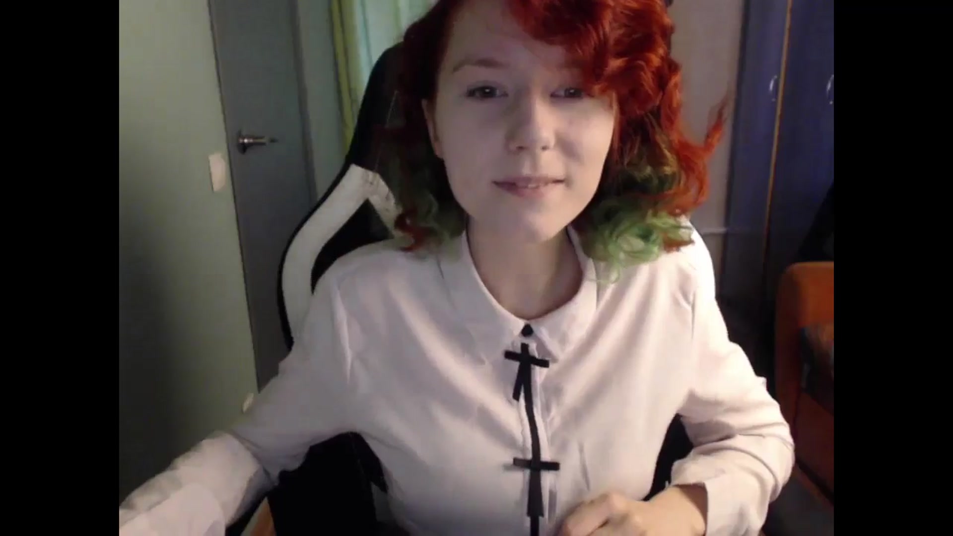 Gallery image thumbnail from NikiFoks18's myfreecams stream on, 05/24/2024, 09:17 image 14 of 20
