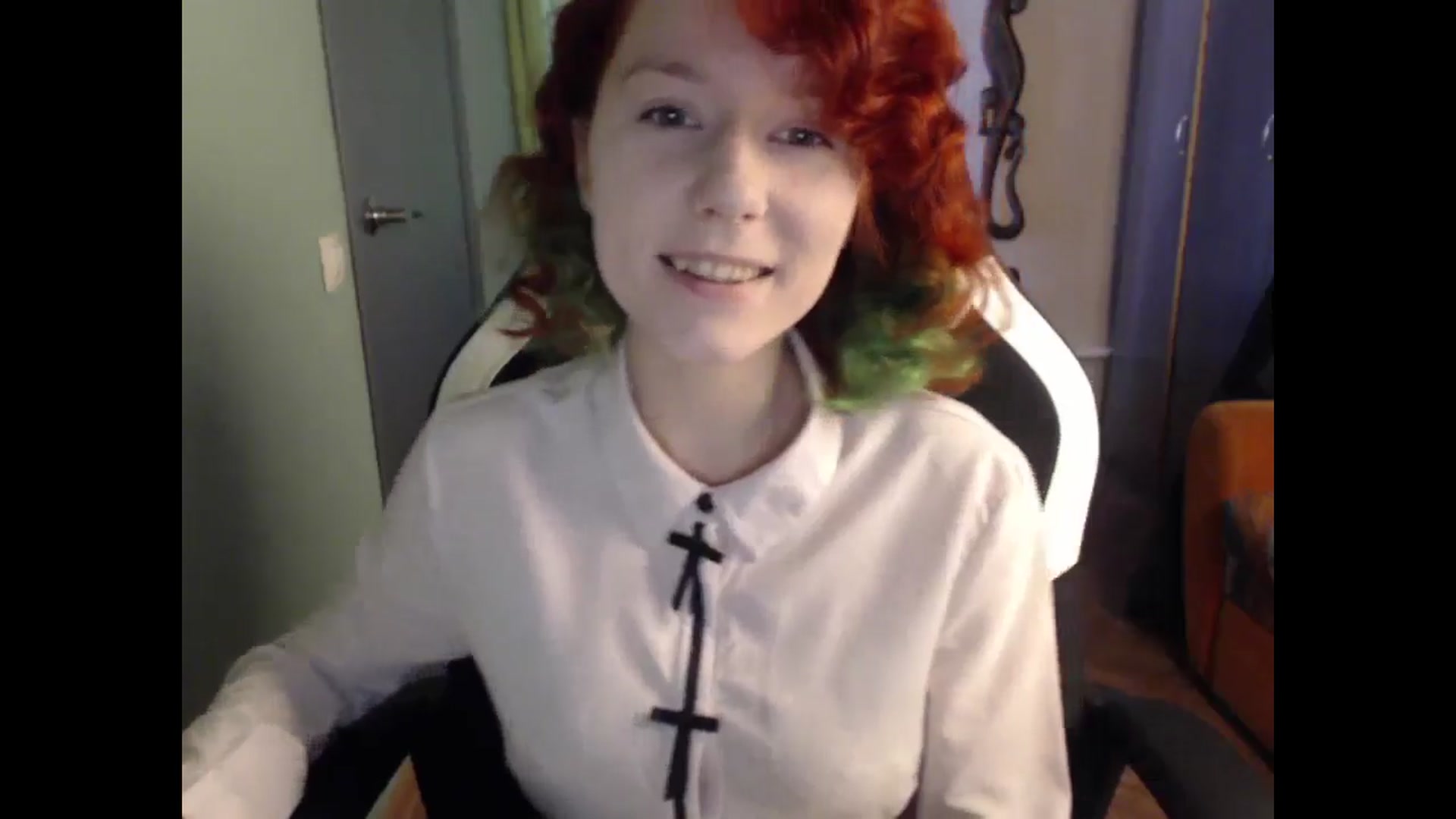 Gallery image thumbnail from NikiFoks18's myfreecams stream on, 05/24/2024, 09:17 image 4 of 20